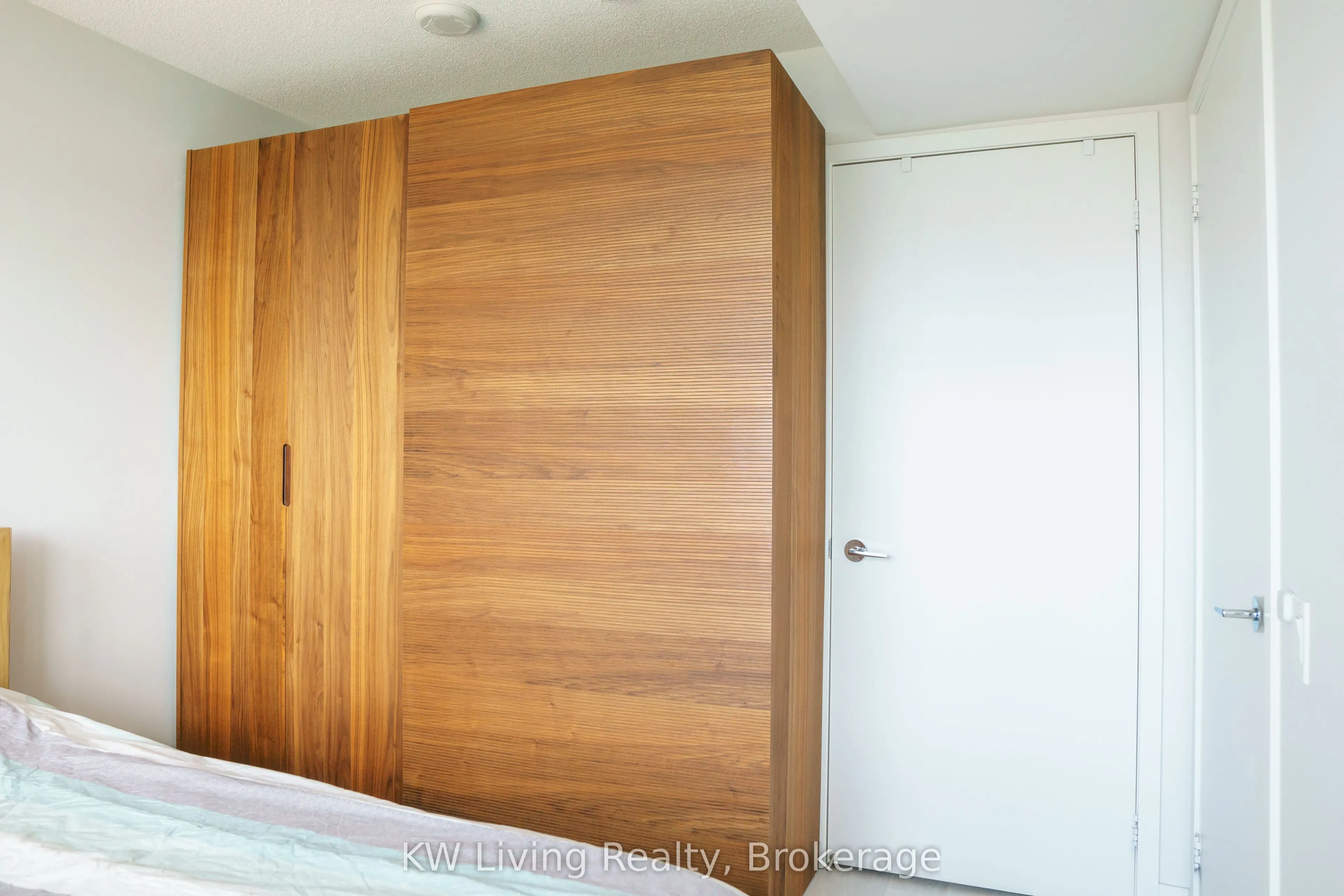 80 Queens Wharf Road, #1803