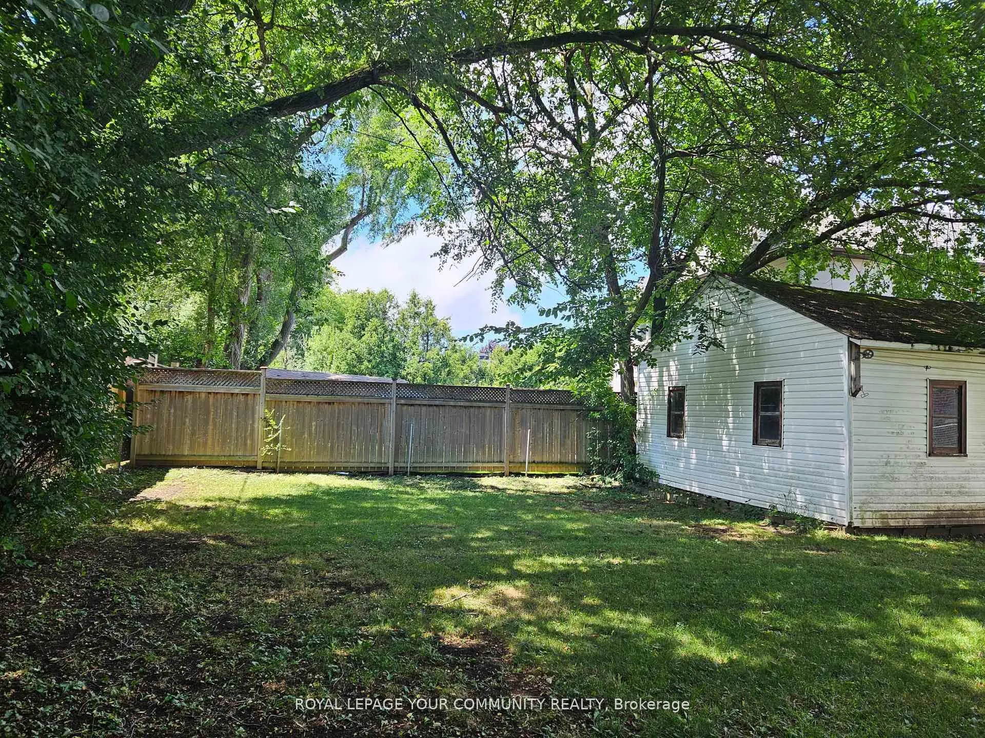 317 Connaught Avenue