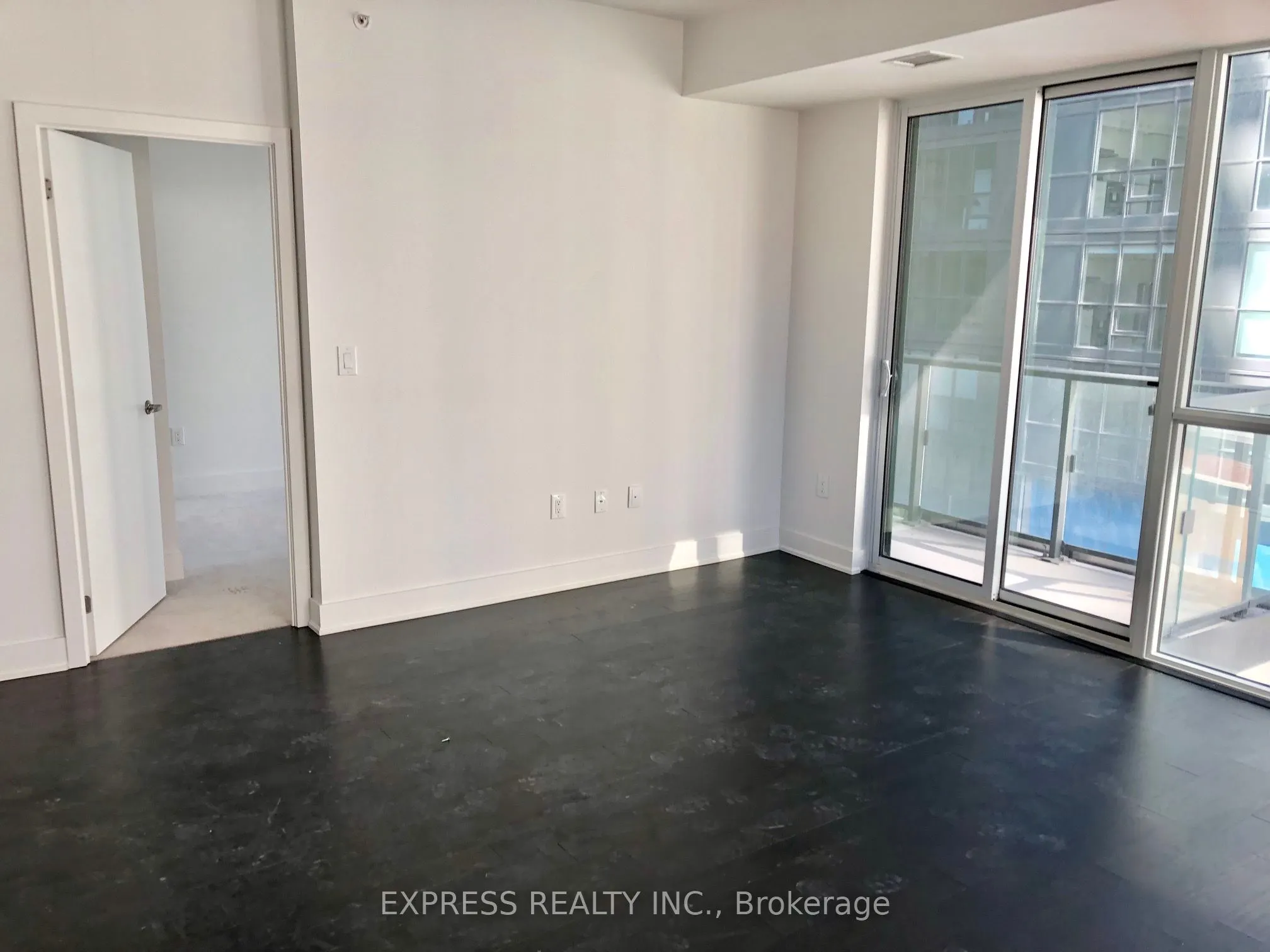 955 Bay Street, #507