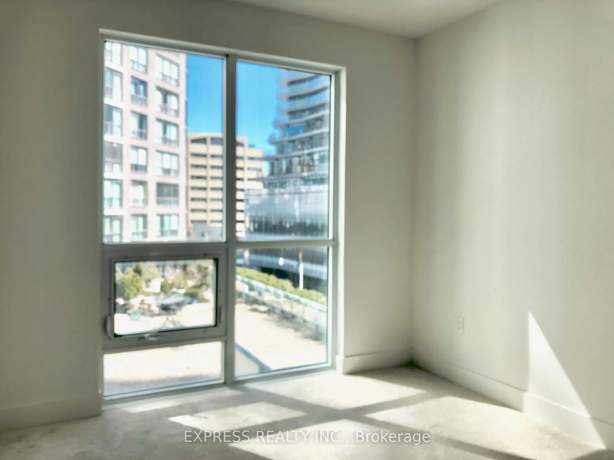 955 Bay Street, #507