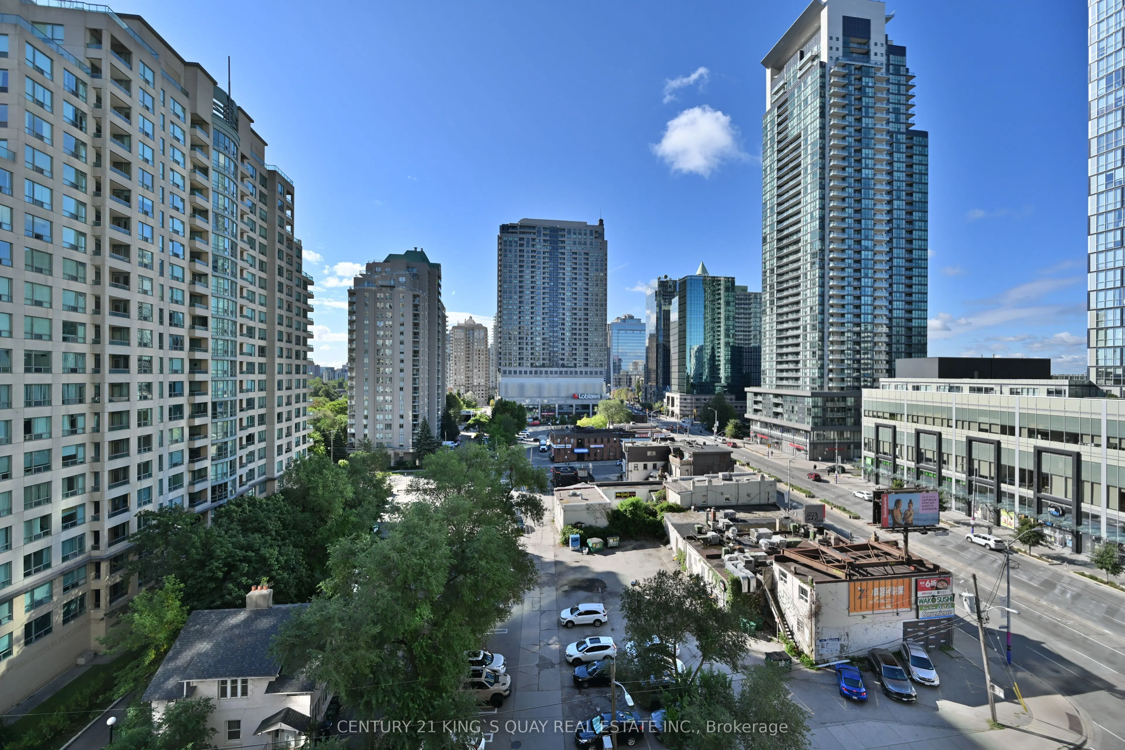 18 Parkview Avenue, #907