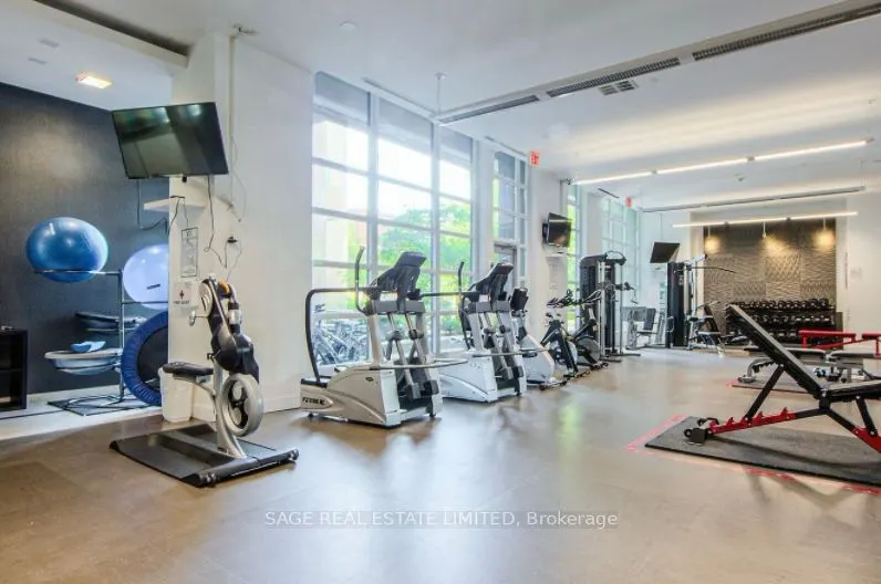 380 Macpherson Avenue, #317