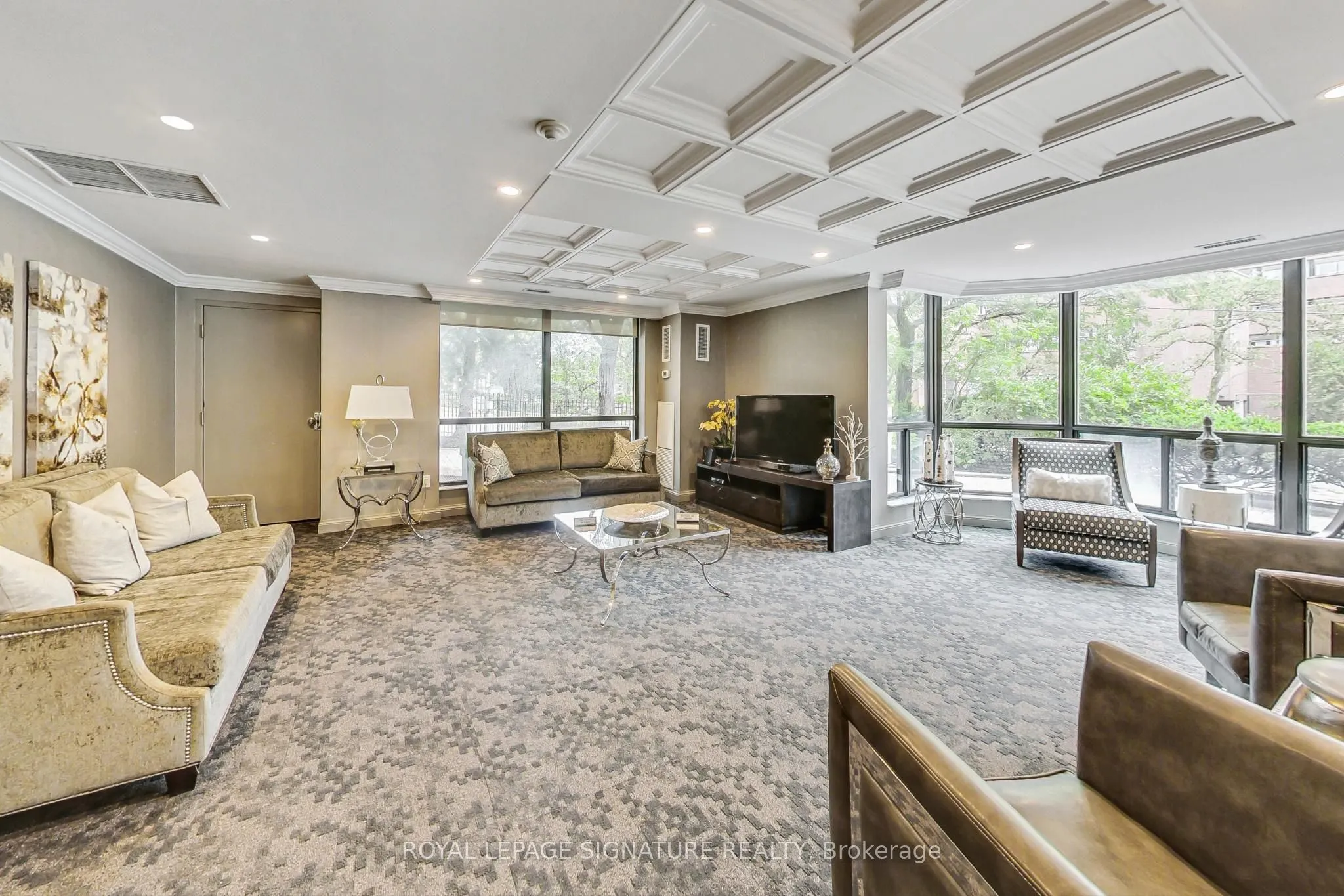 33 Elmhurst Avenue, #1208