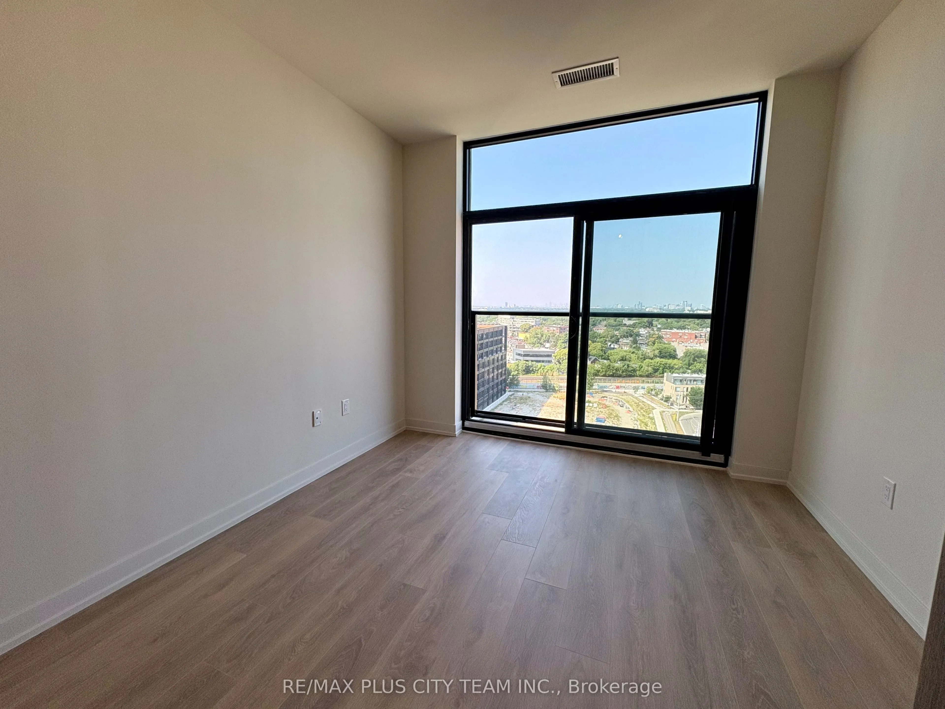 181 Sterling Road, #1510