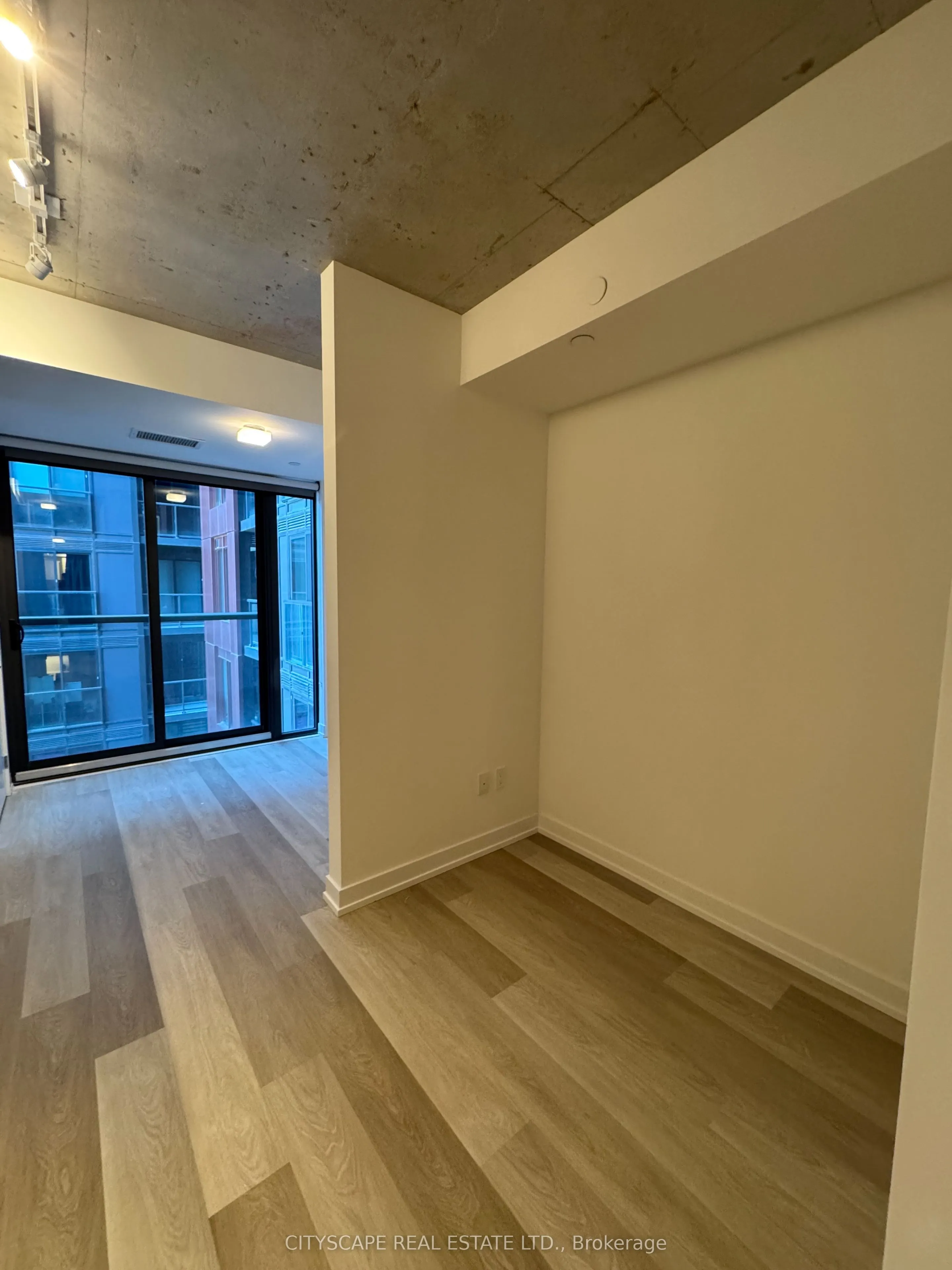 28 Eastern Avenue, #533
