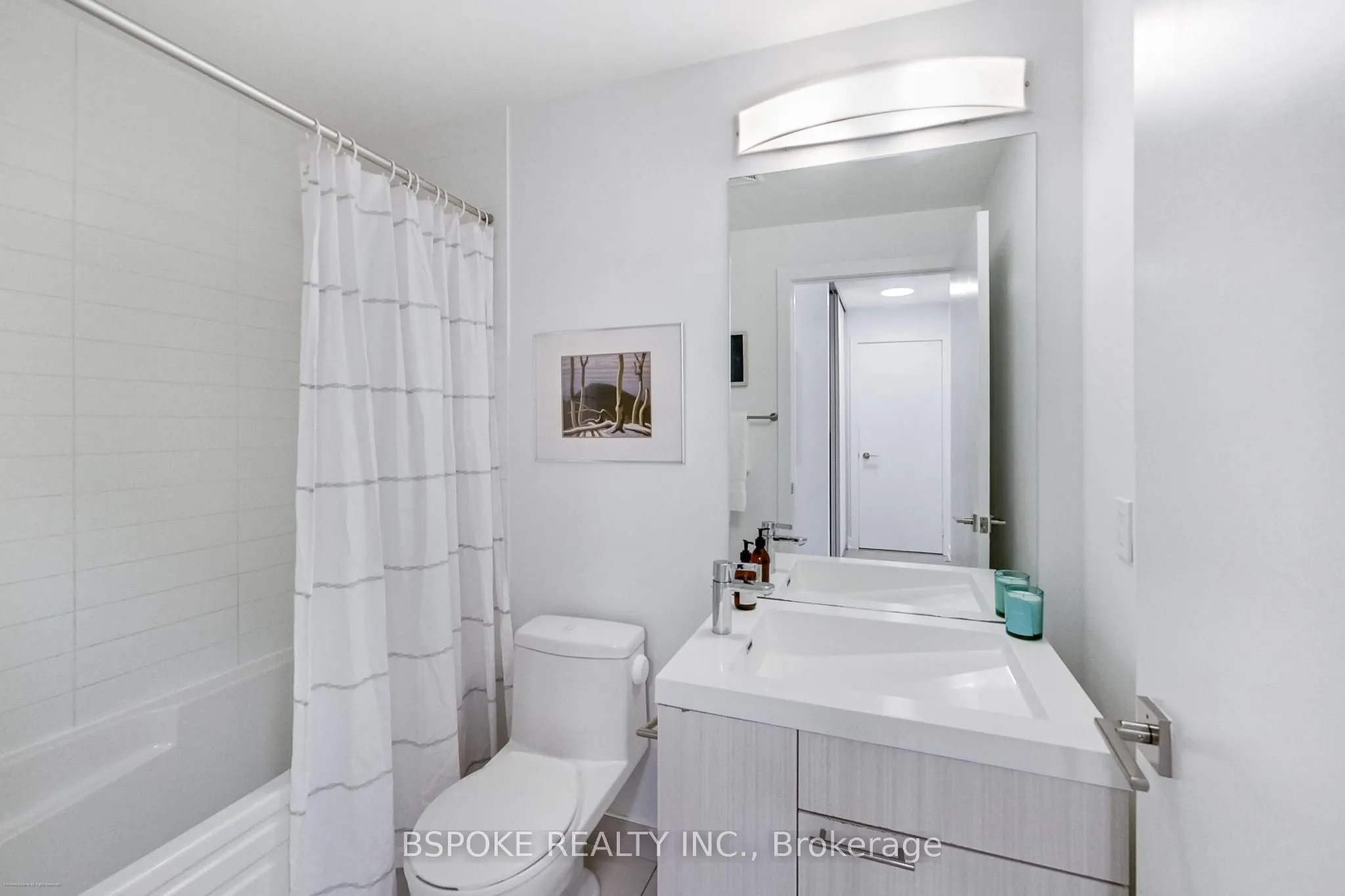 199 Richmond Street W, #518