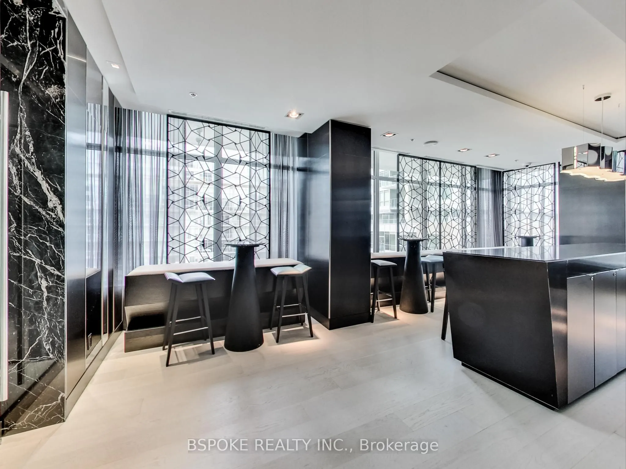 199 Richmond Street W, #518