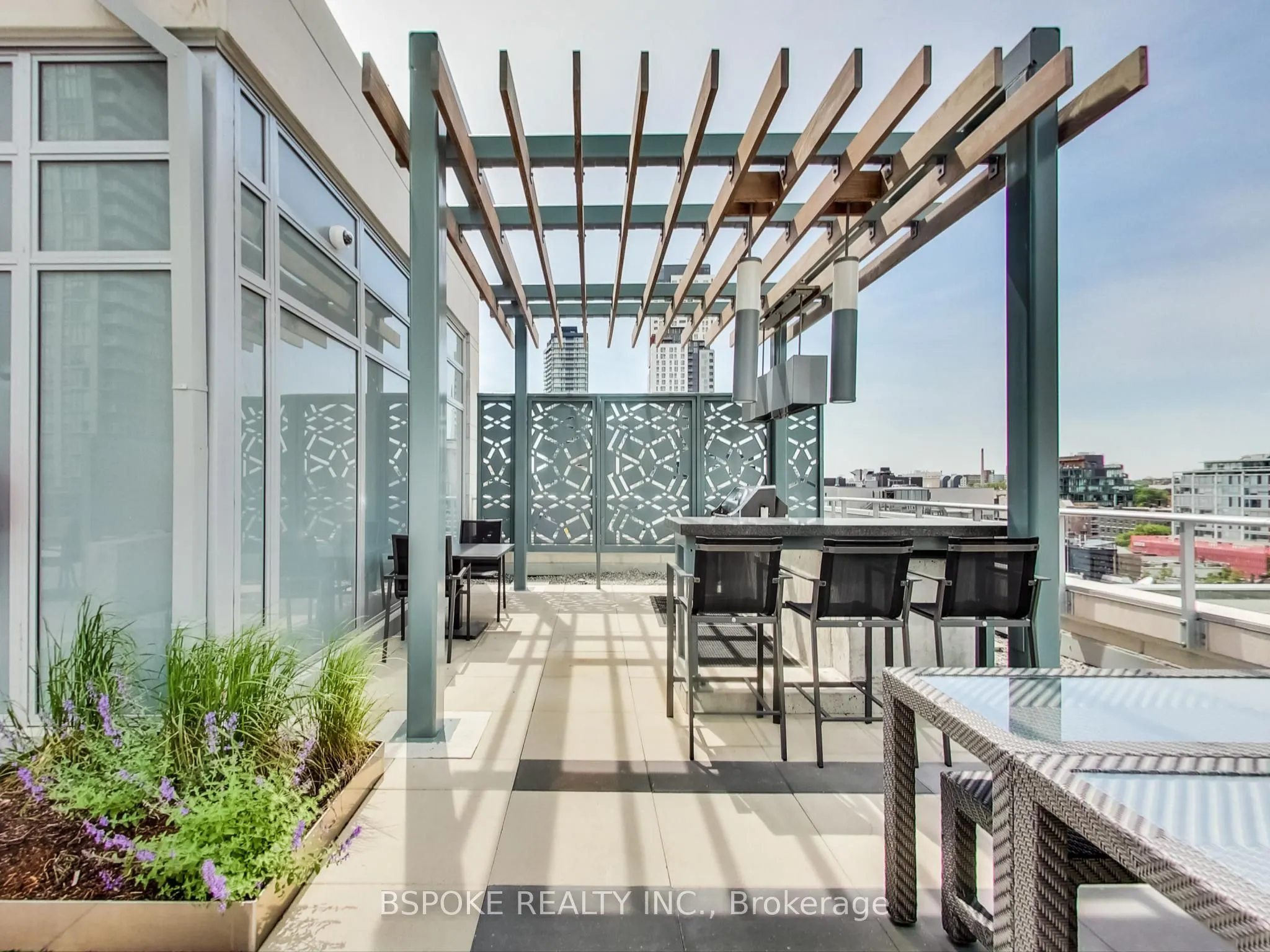 199 Richmond Street W, #518