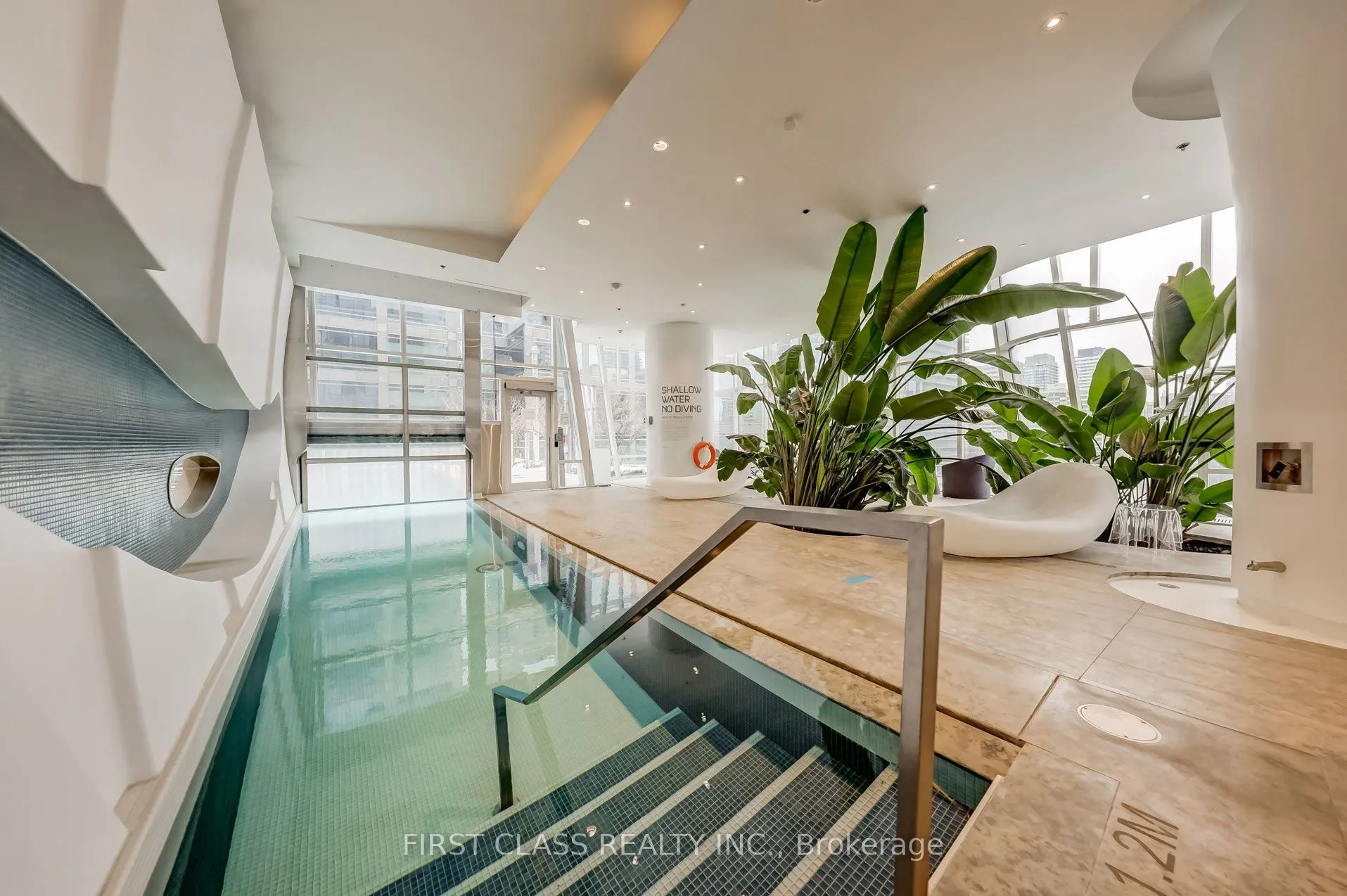 1 Bloor Street E, #5305