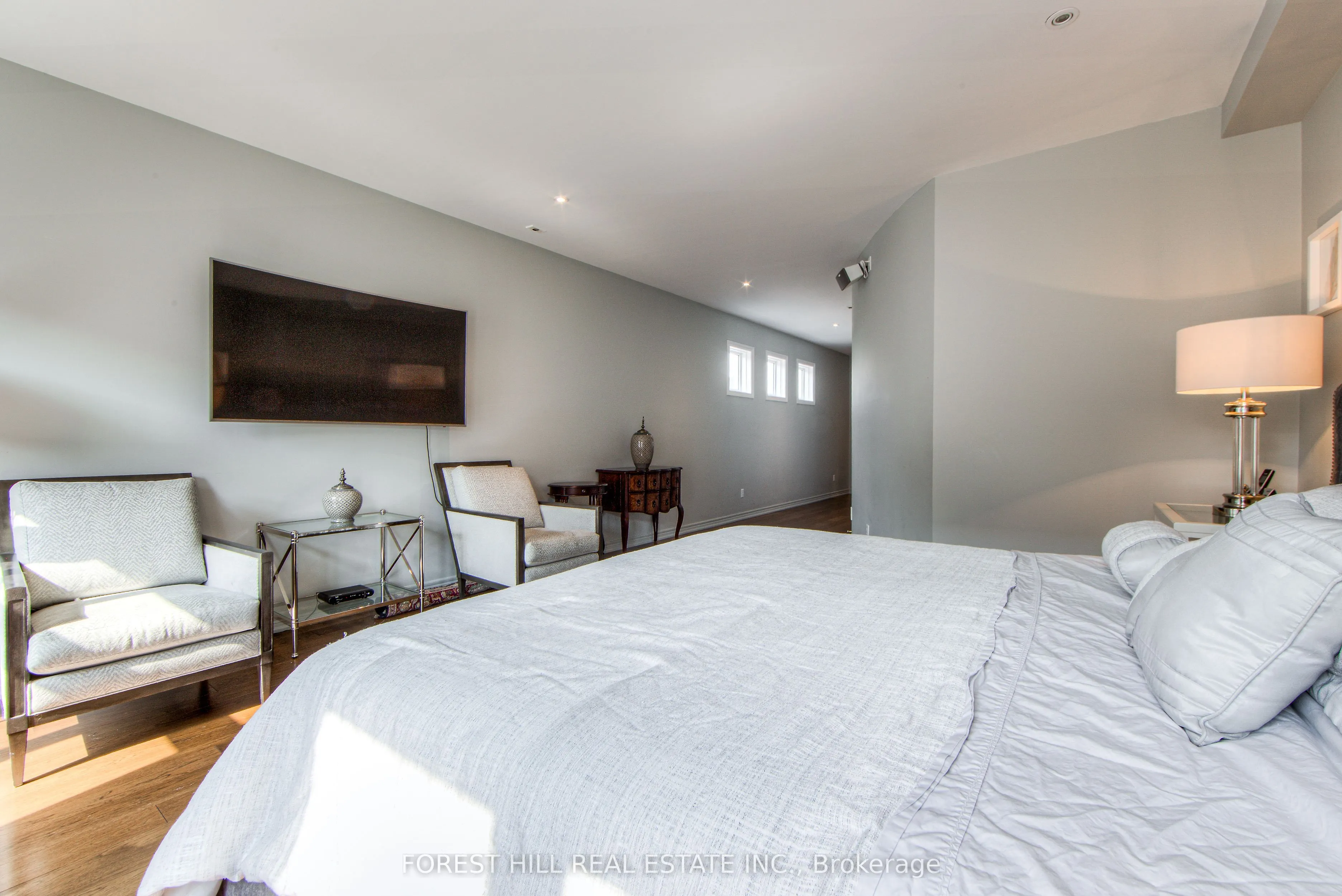 260 Russell Hill Road, #13