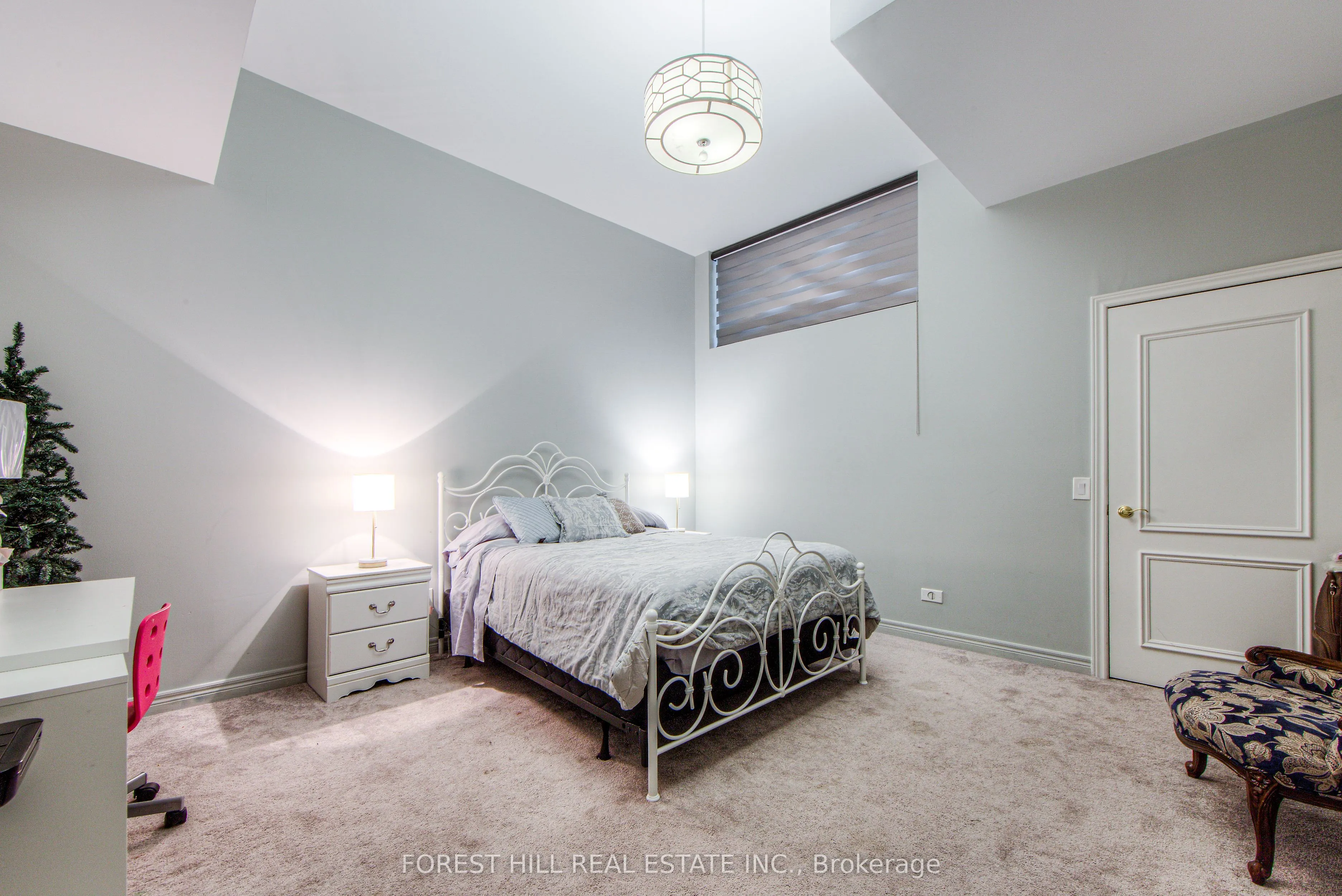 260 Russell Hill Road, #13