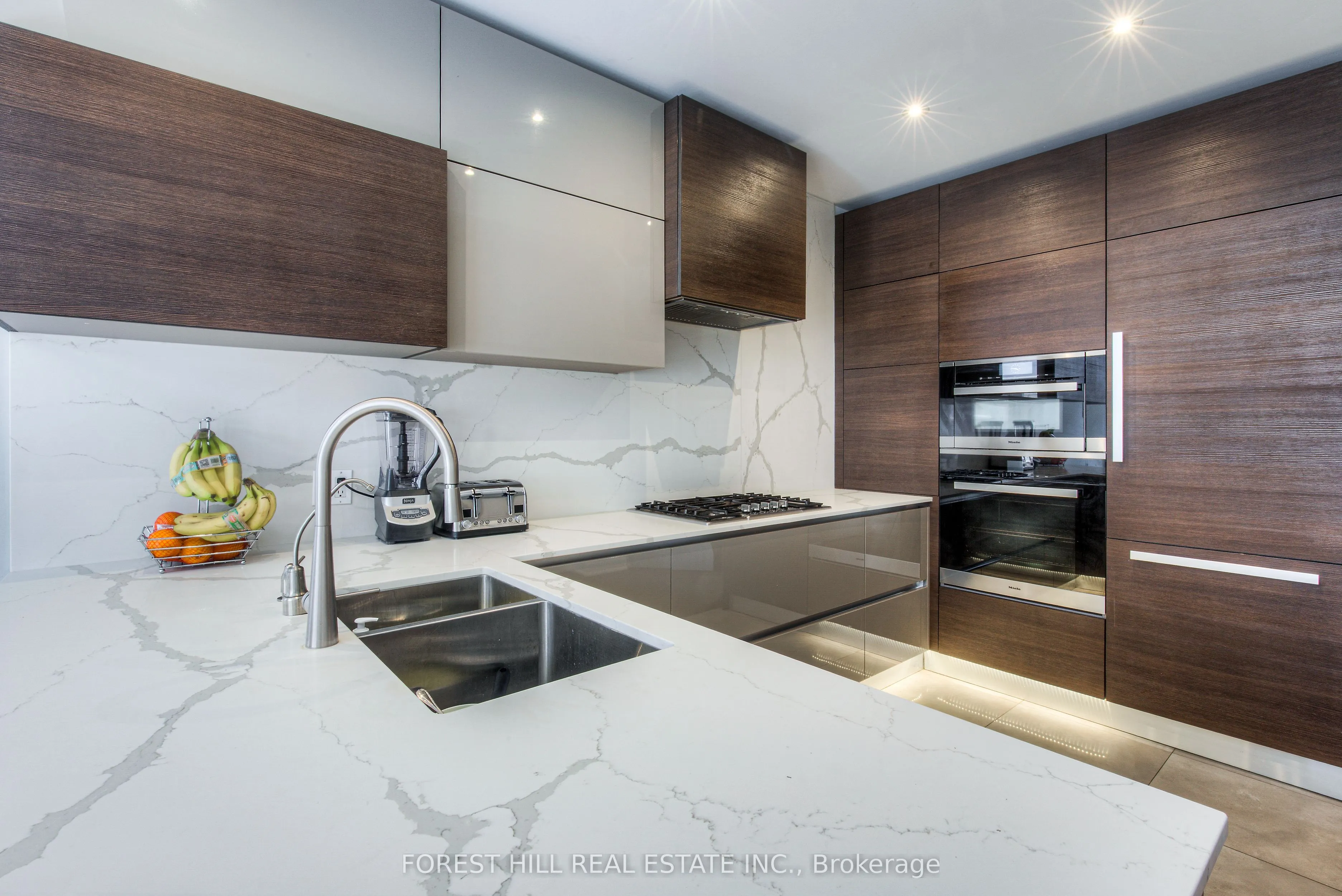 260 Russell Hill Road, #13