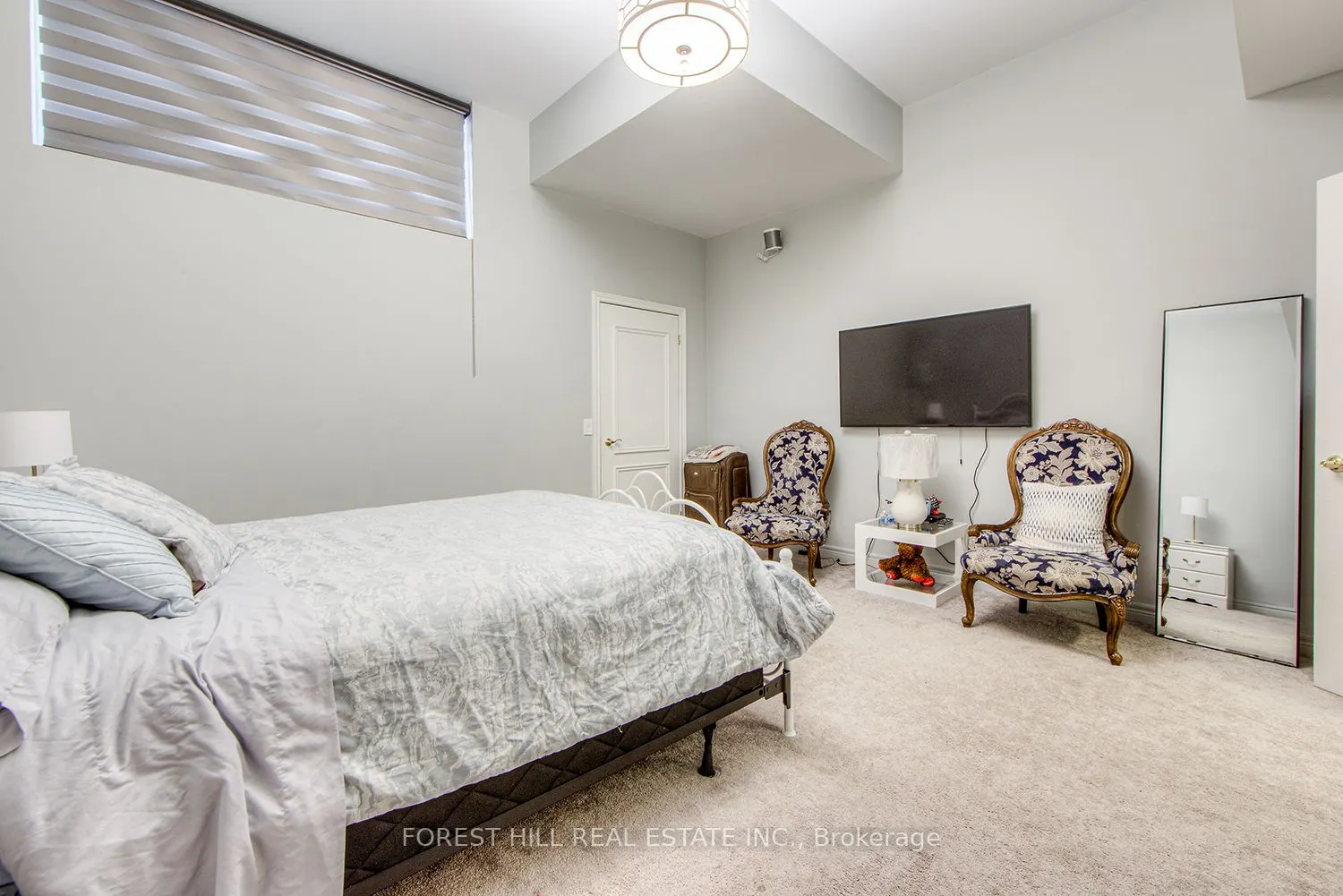 260 Russell Hill Road, #13