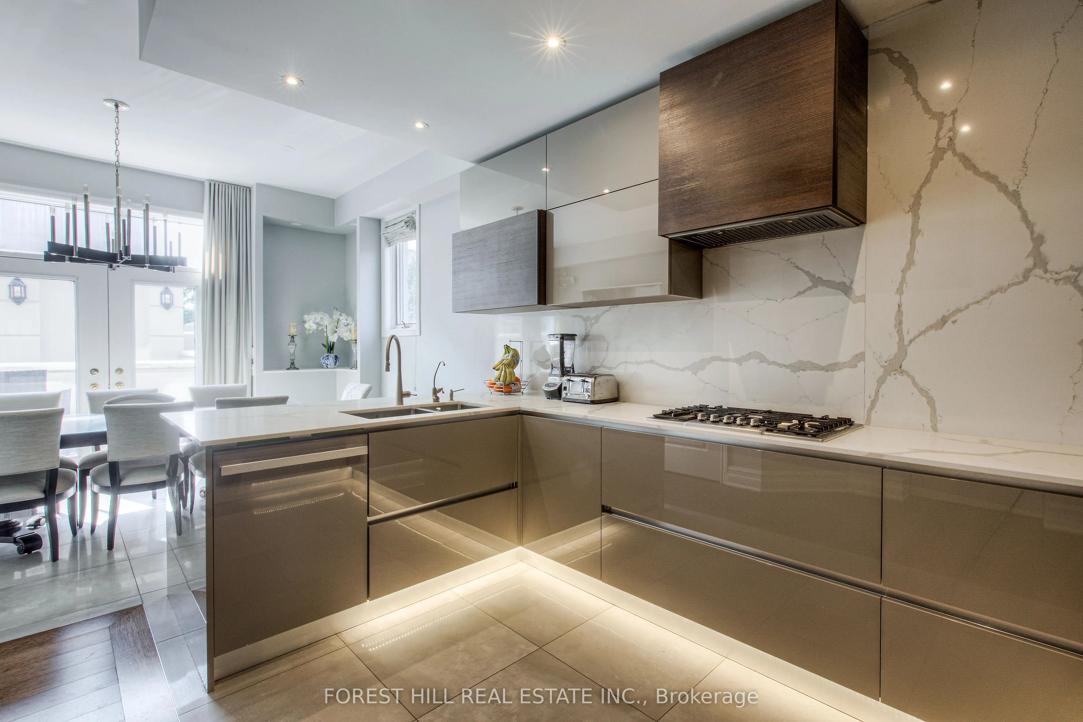 260 Russell Hill Road, #13
