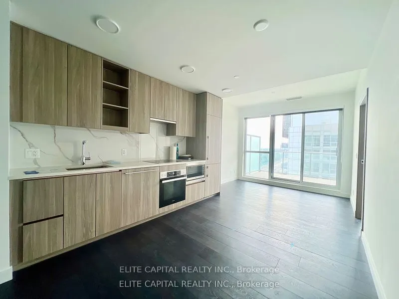 27 McMahon Drive, #2108