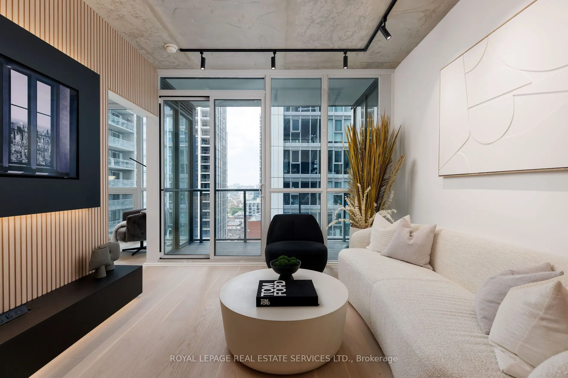 88 Blue Jays Way, #2301
