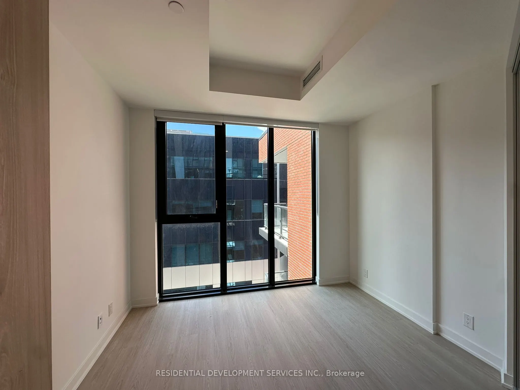 699 Sheppard Avenue E, #712