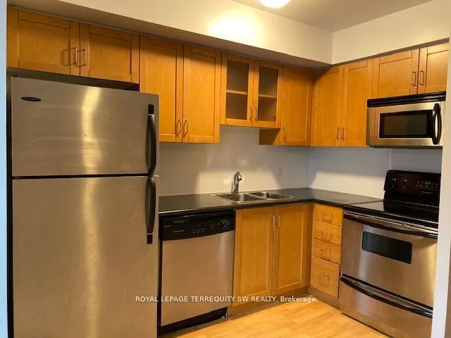 46 Western Battery Road, #823