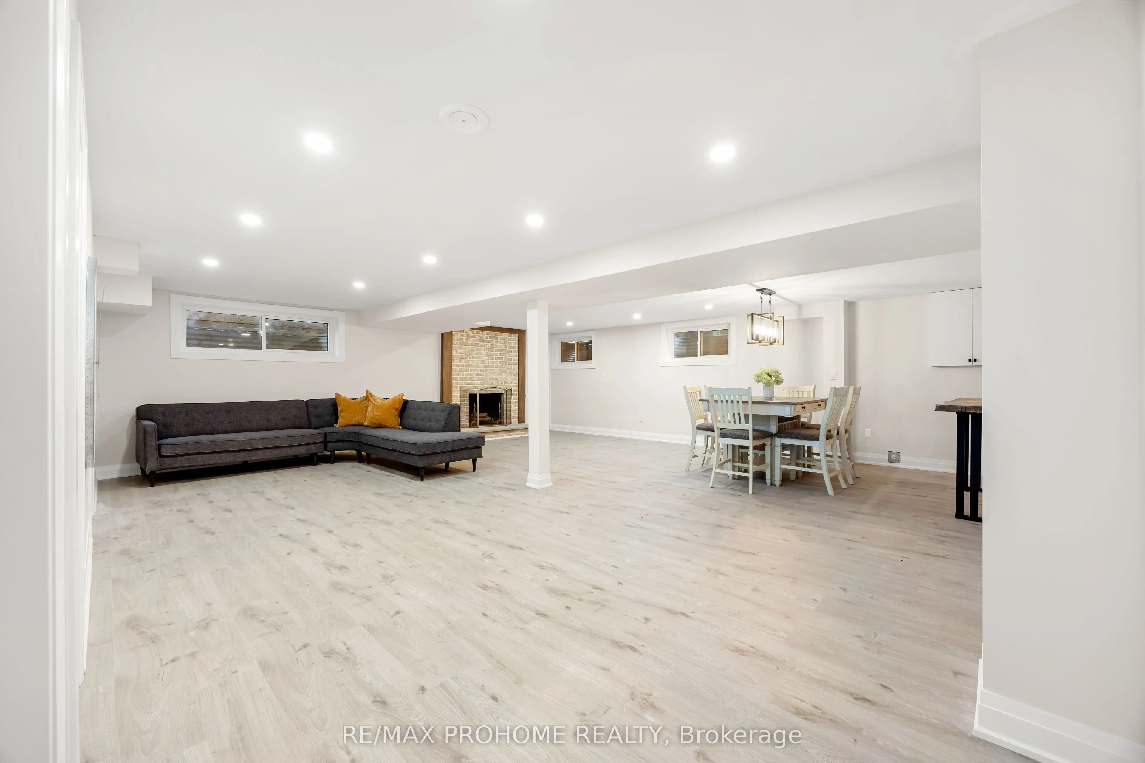 22 Fernside Court