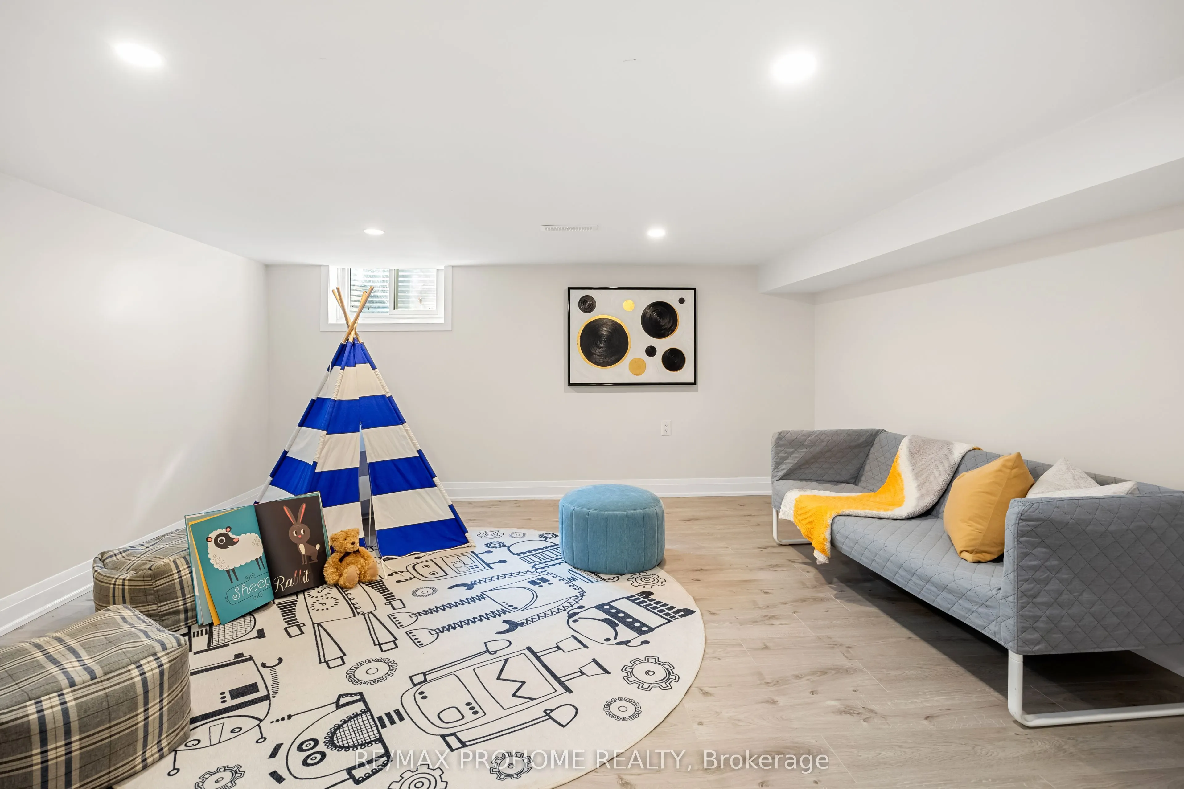 22 Fernside Court