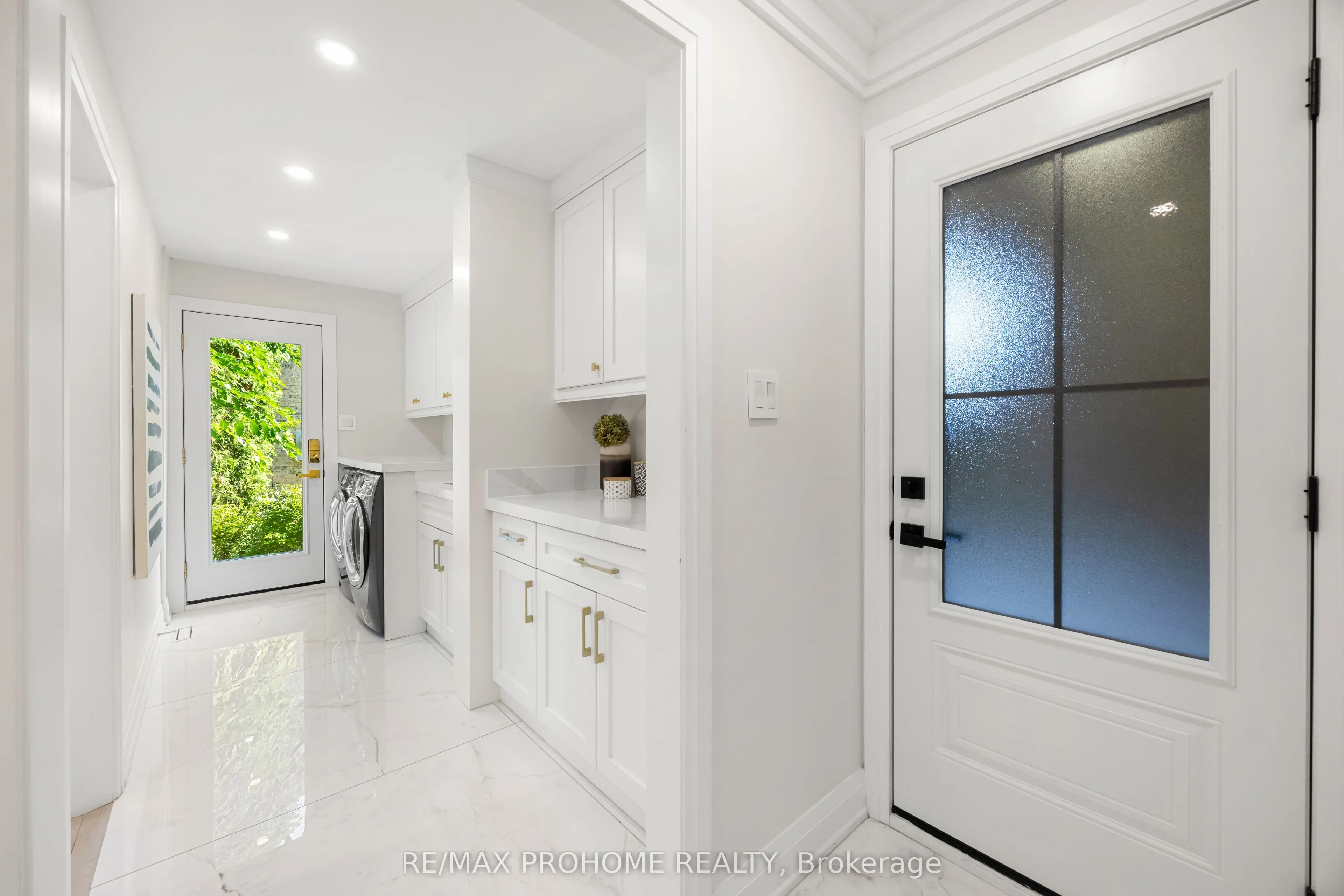 22 Fernside Court