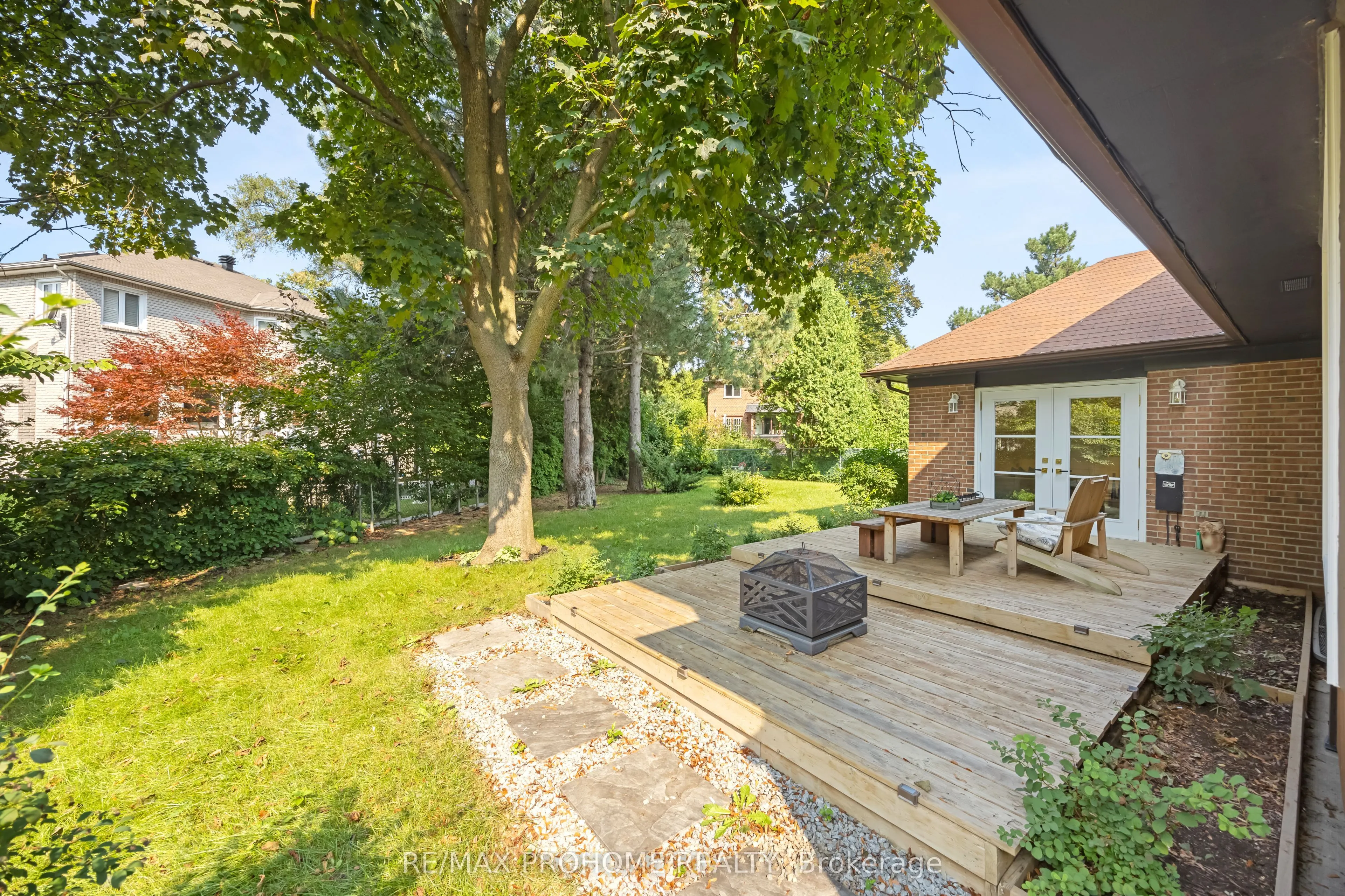 22 Fernside Court