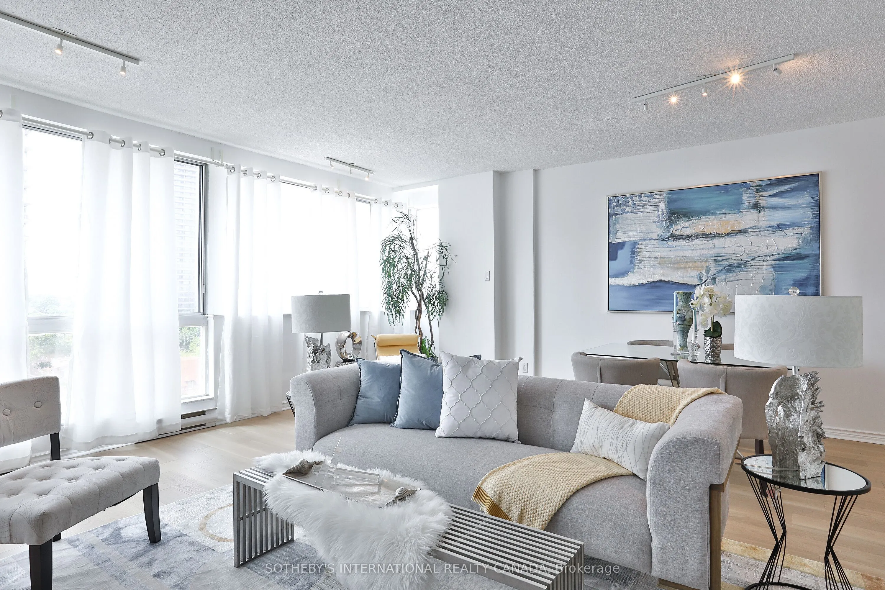 7 Broadway Avenue, #1003