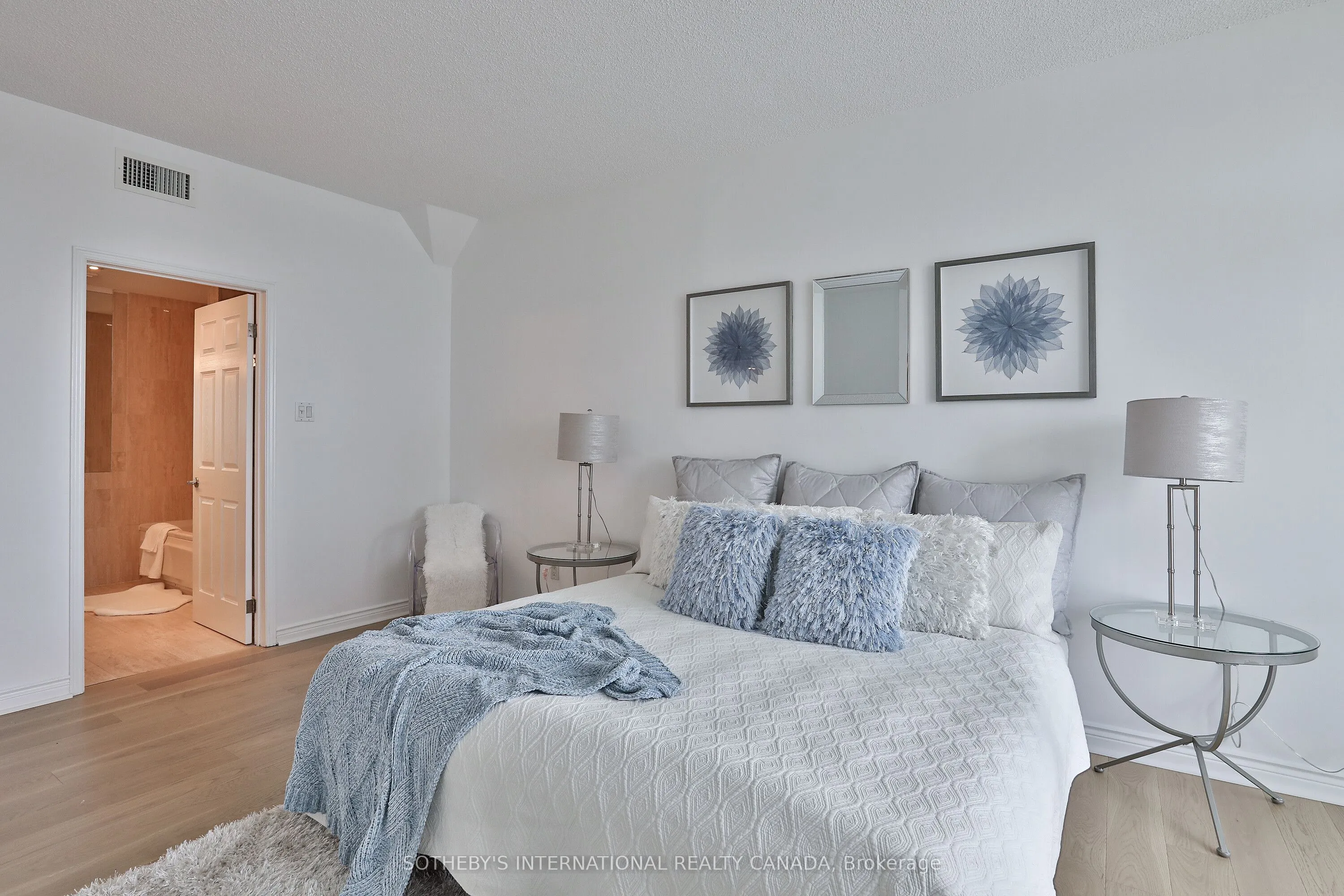 7 Broadway Avenue, #1003