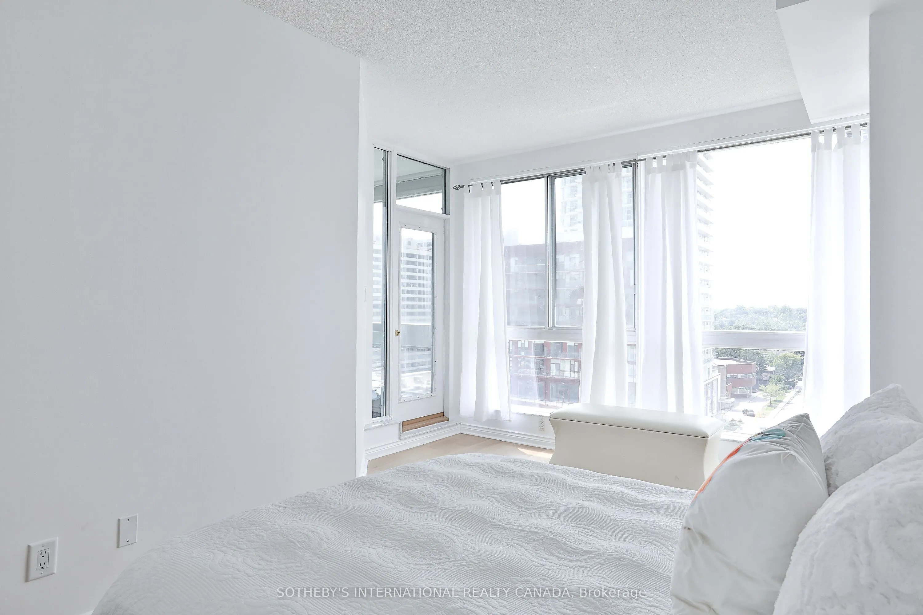 7 Broadway Avenue, #1003
