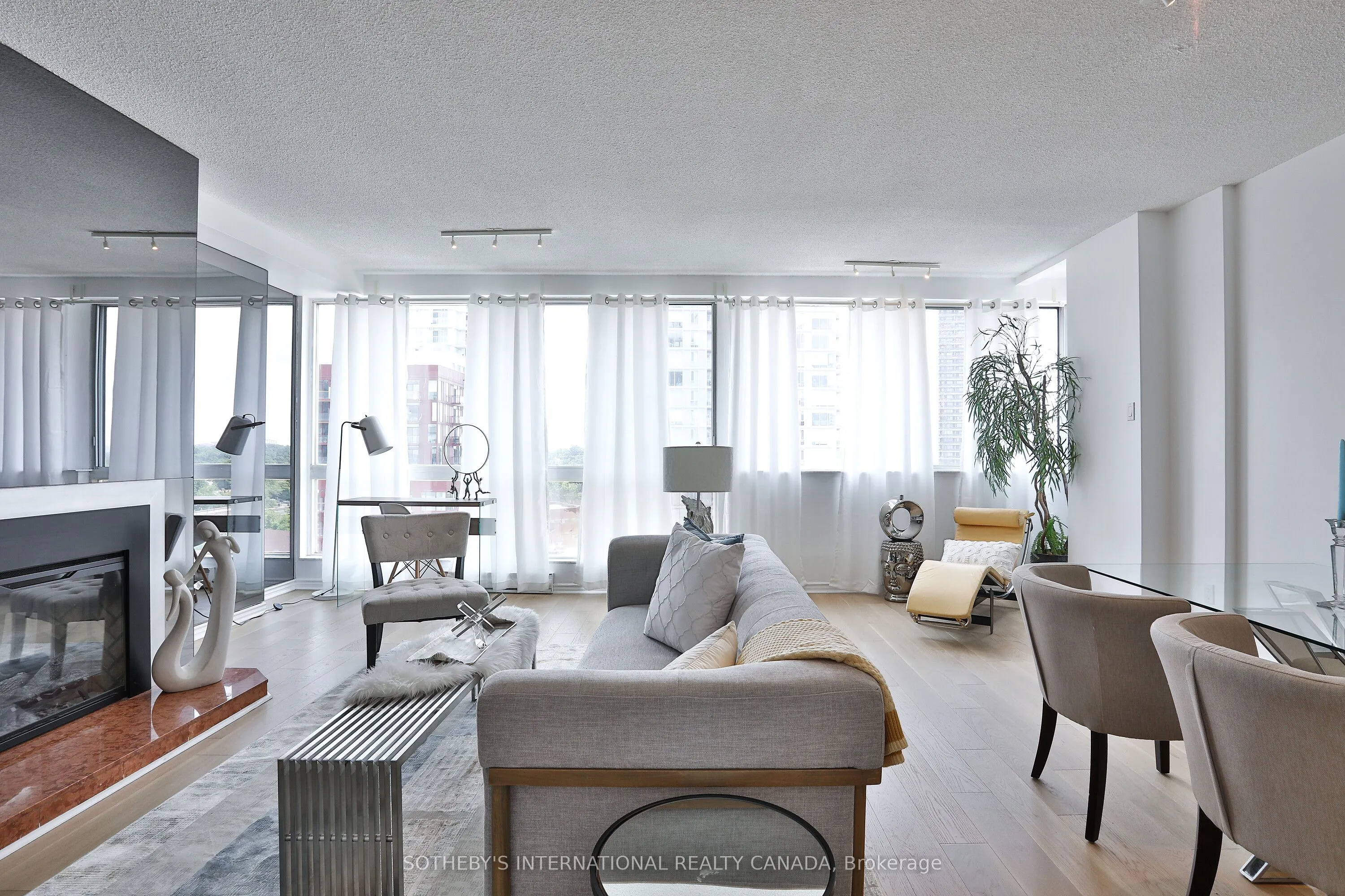 7 Broadway Avenue, #1003