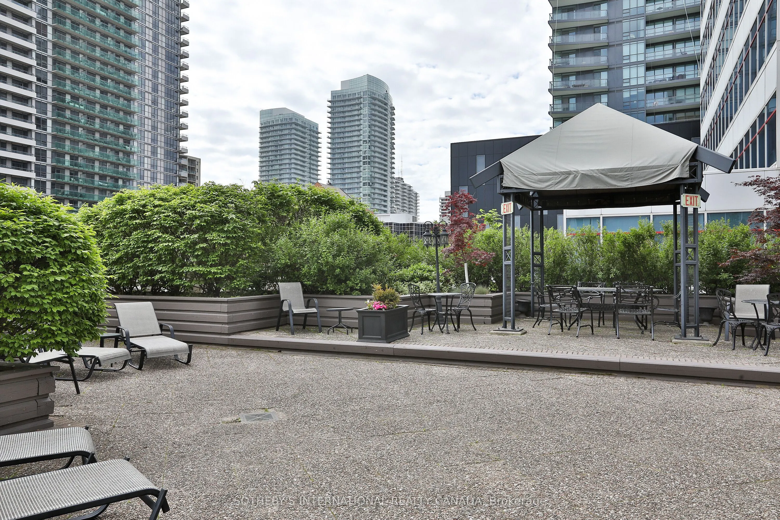 7 Broadway Avenue, #1003