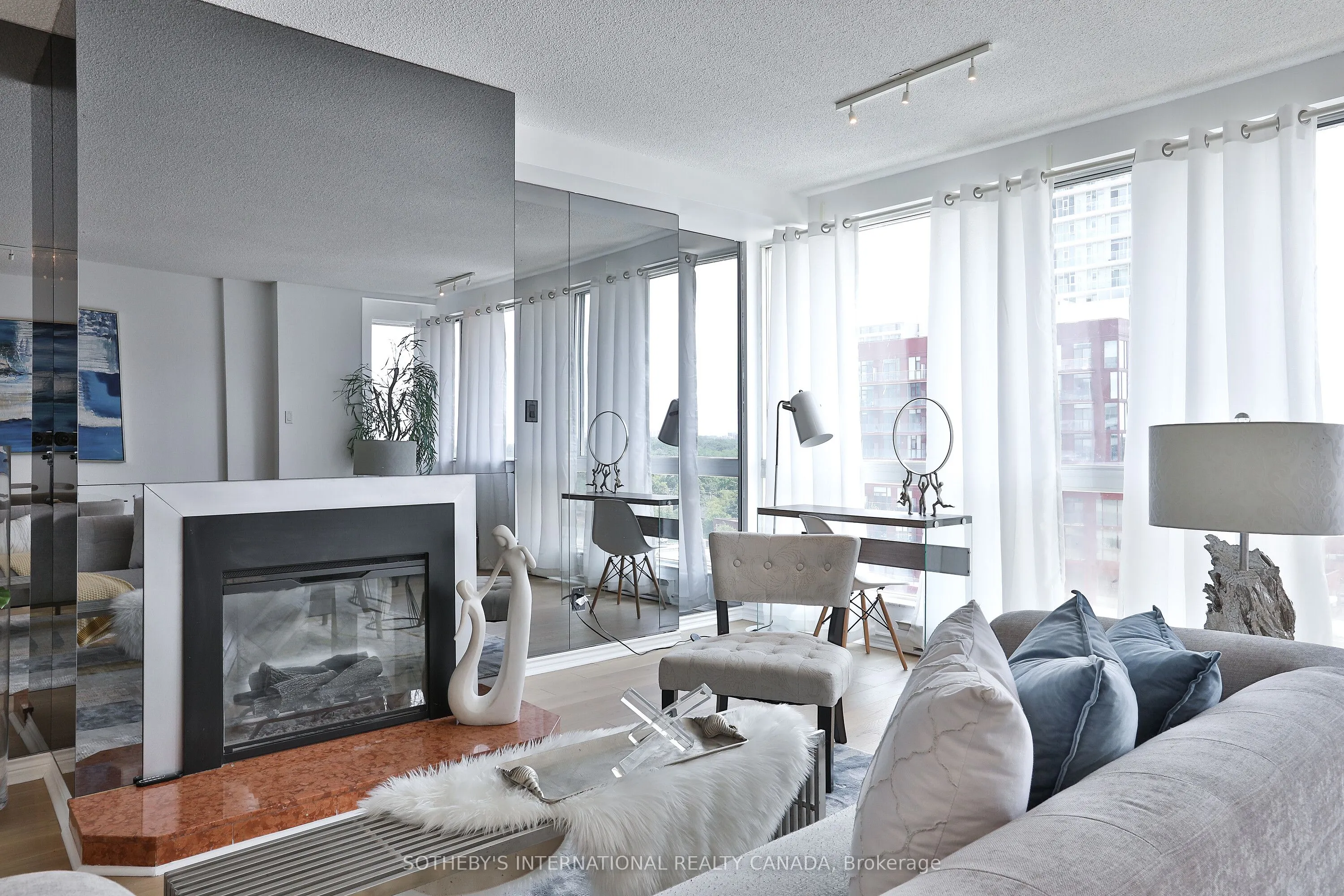 7 Broadway Avenue, #1003