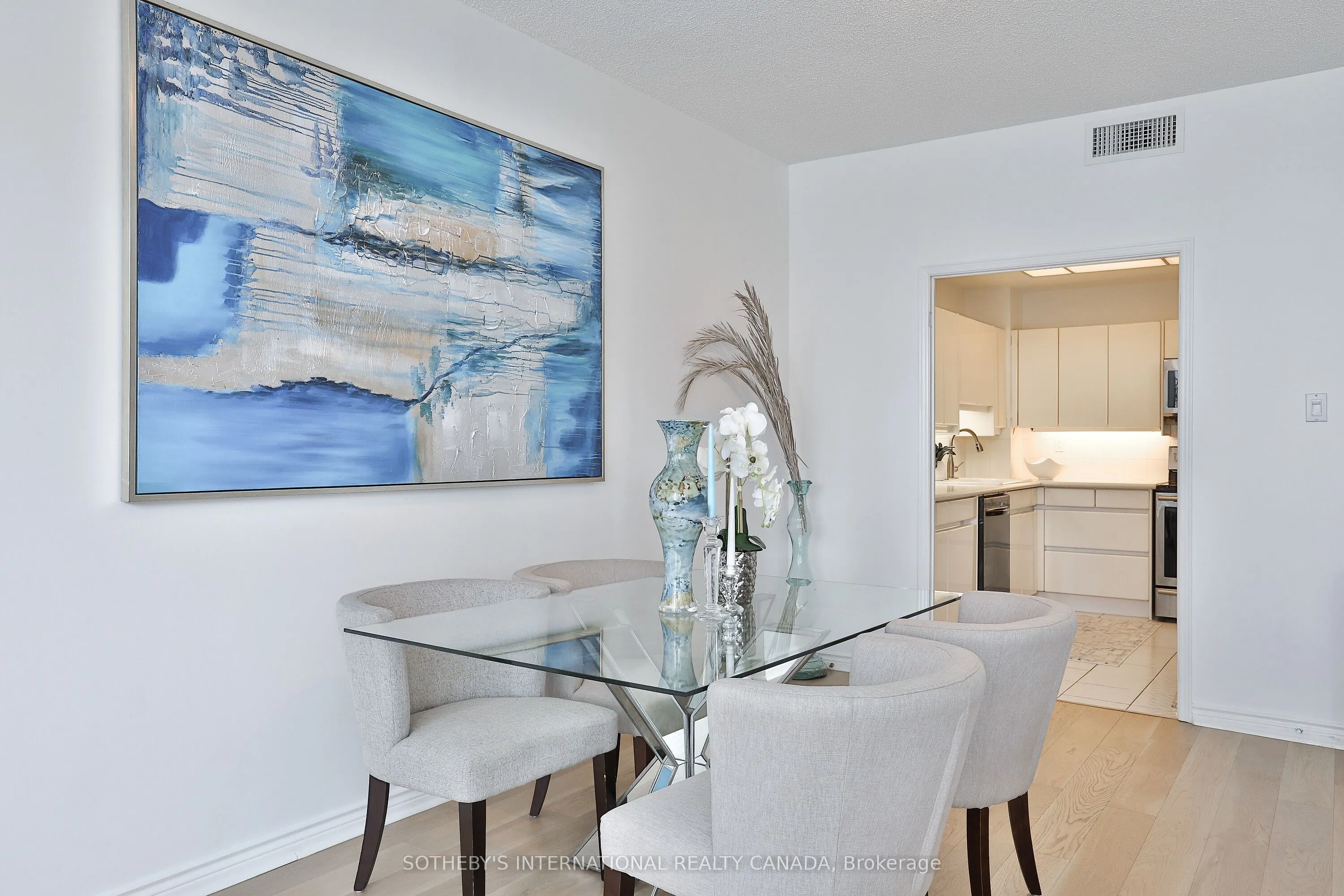 7 Broadway Avenue, #1003