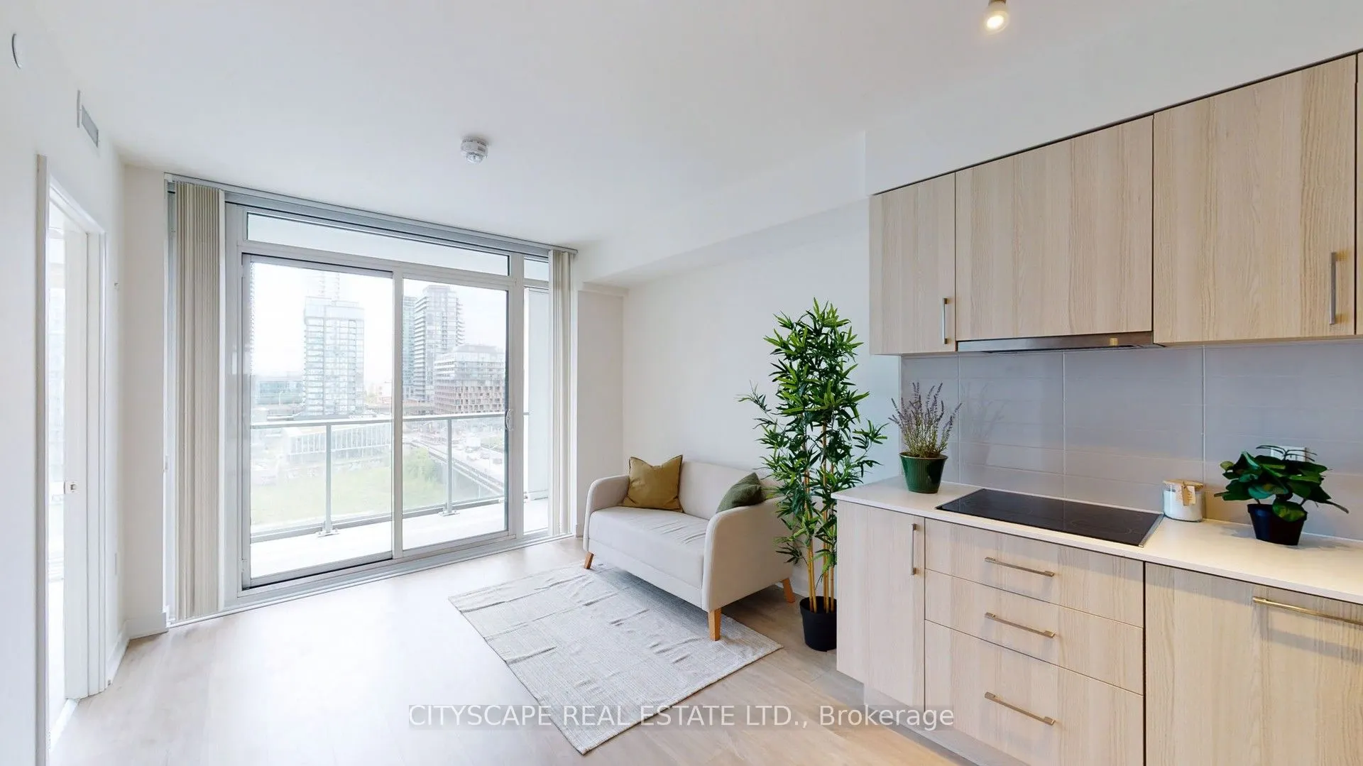 27 Bathurst Street, #703W