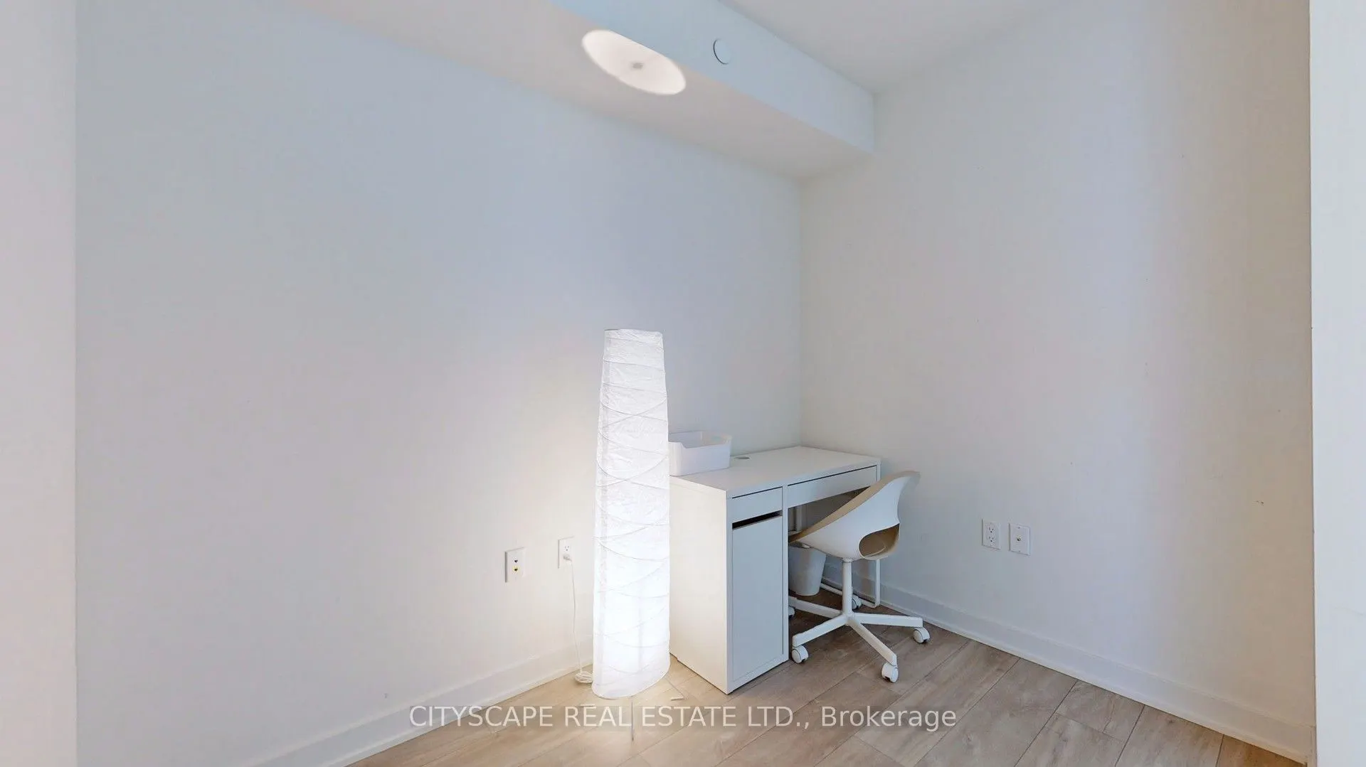 27 Bathurst Street, #703W
