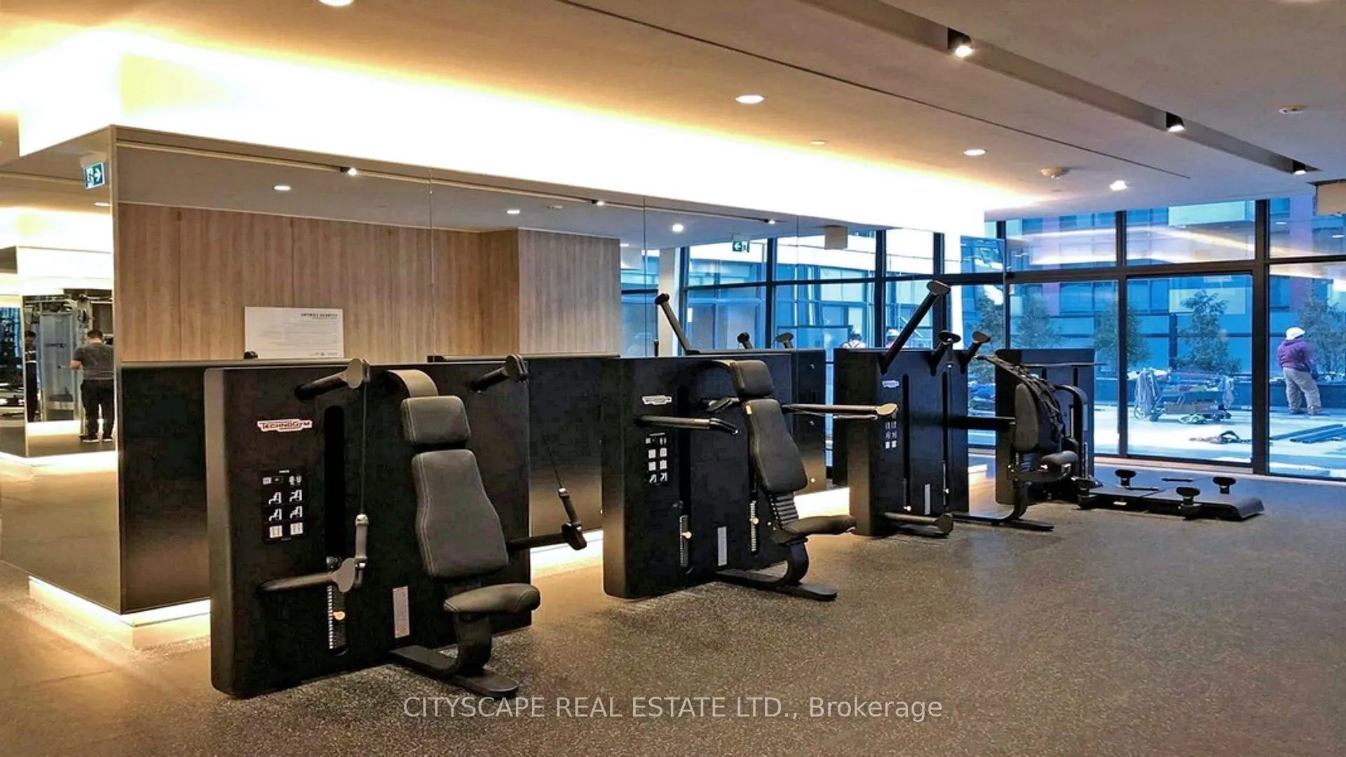 27 Bathurst Street, #703W