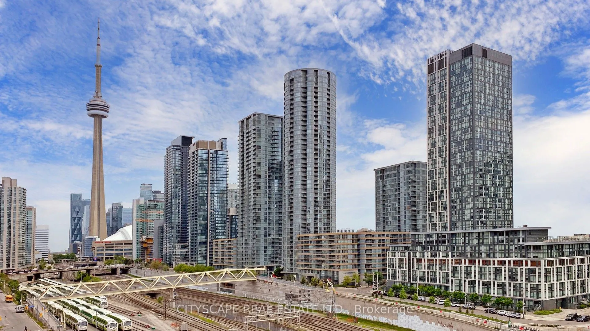 27 Bathurst Street, #703W