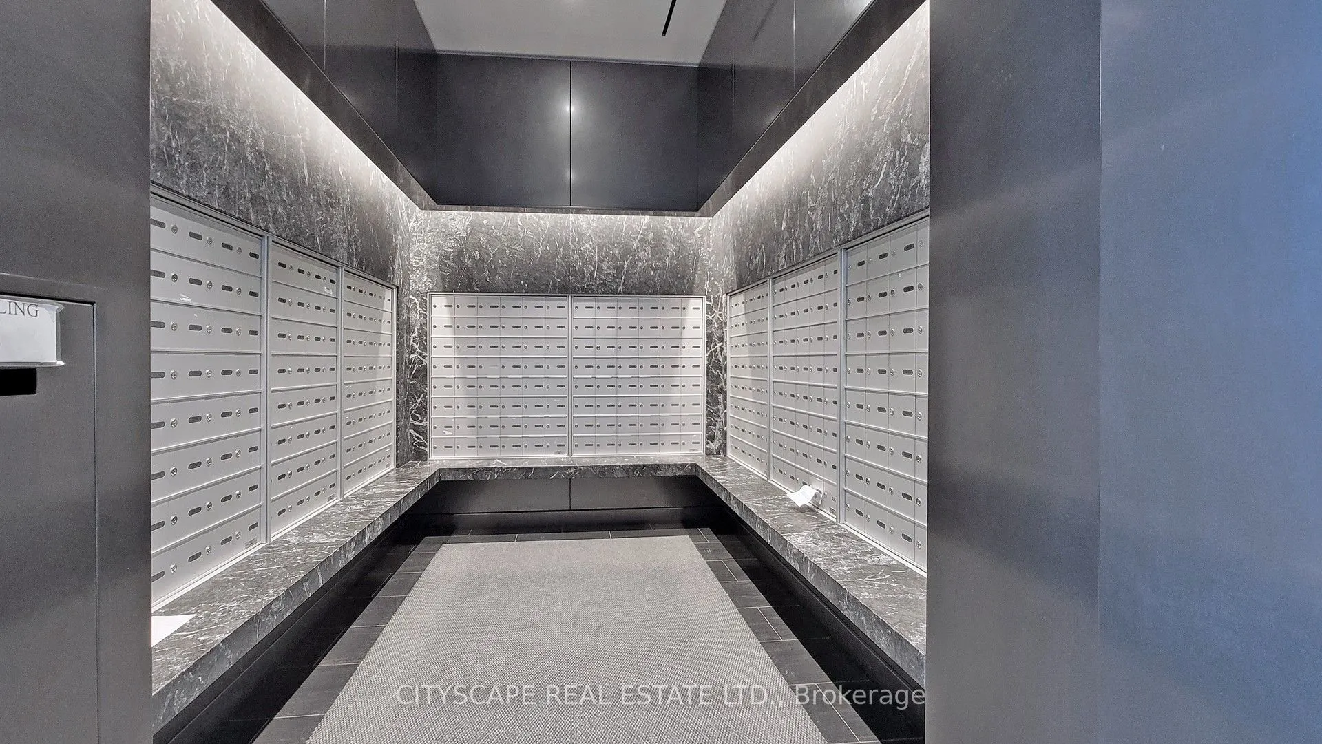 27 Bathurst Street, #703W