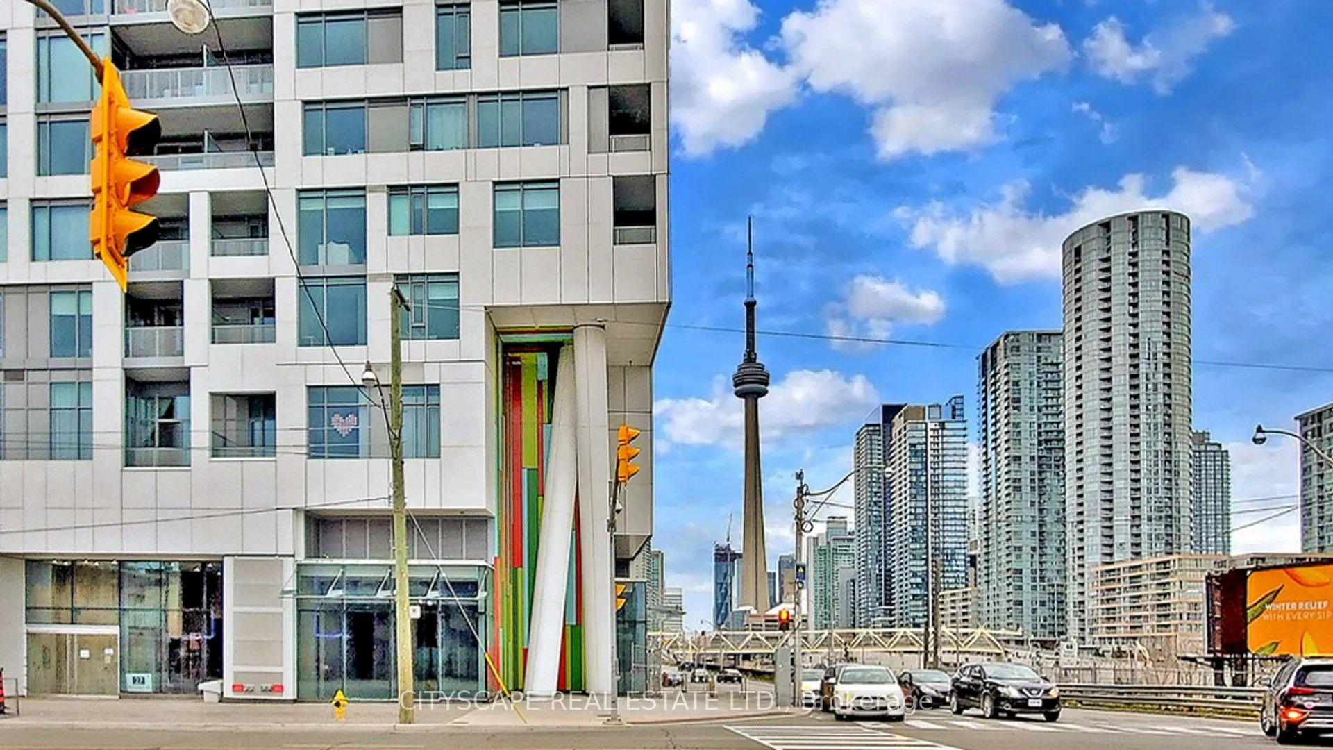 27 Bathurst Street, #703W