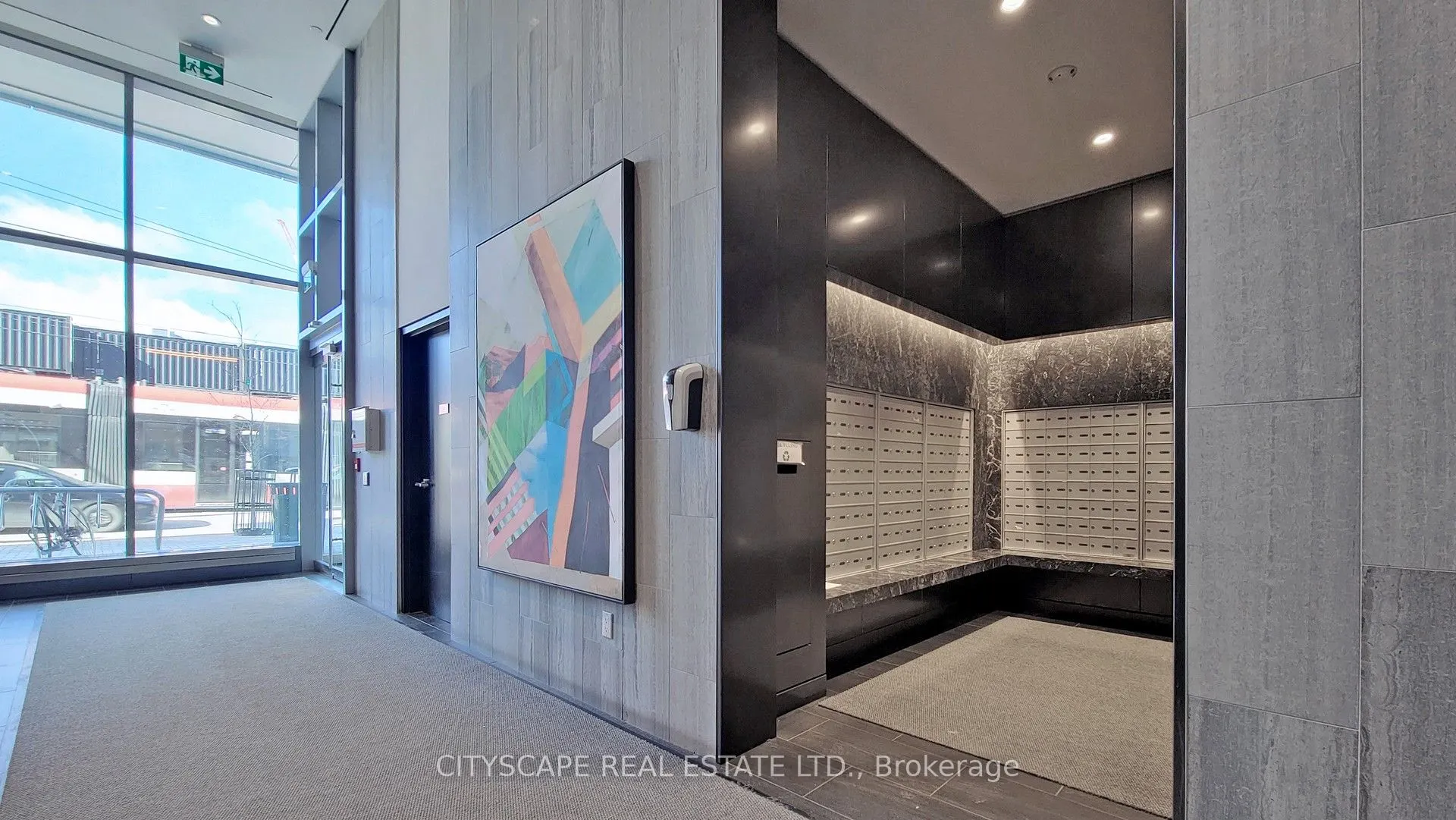 27 Bathurst Street, #703W