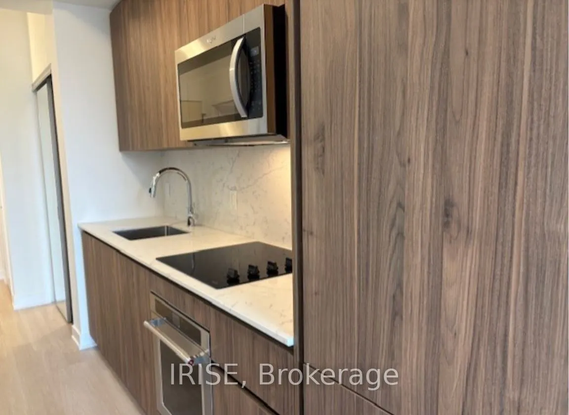 15 Richardson Street, #712