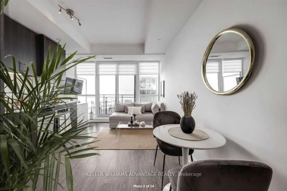 508 Wellington Street W, #505