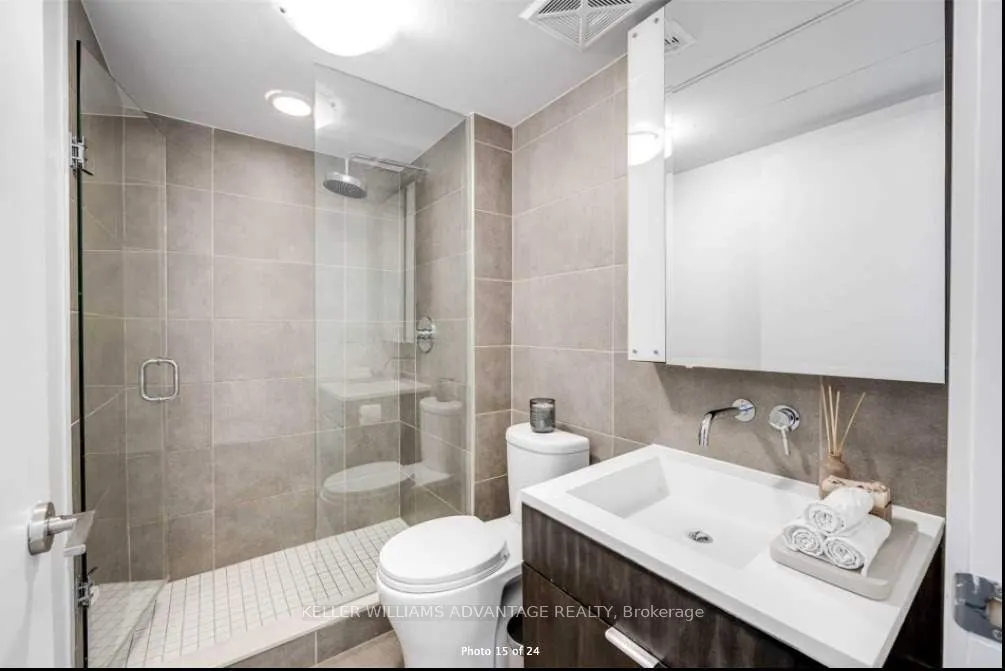 508 Wellington Street W, #505