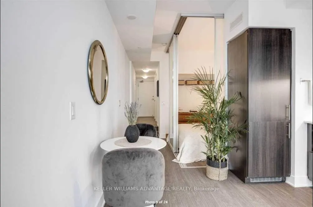 508 Wellington Street W, #505