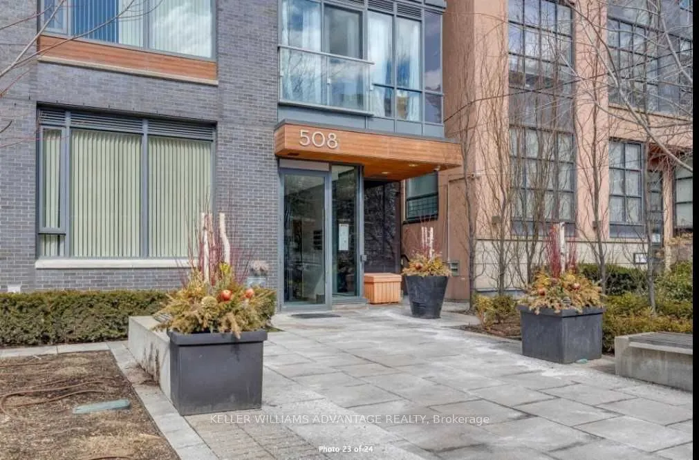508 Wellington Street W, #505