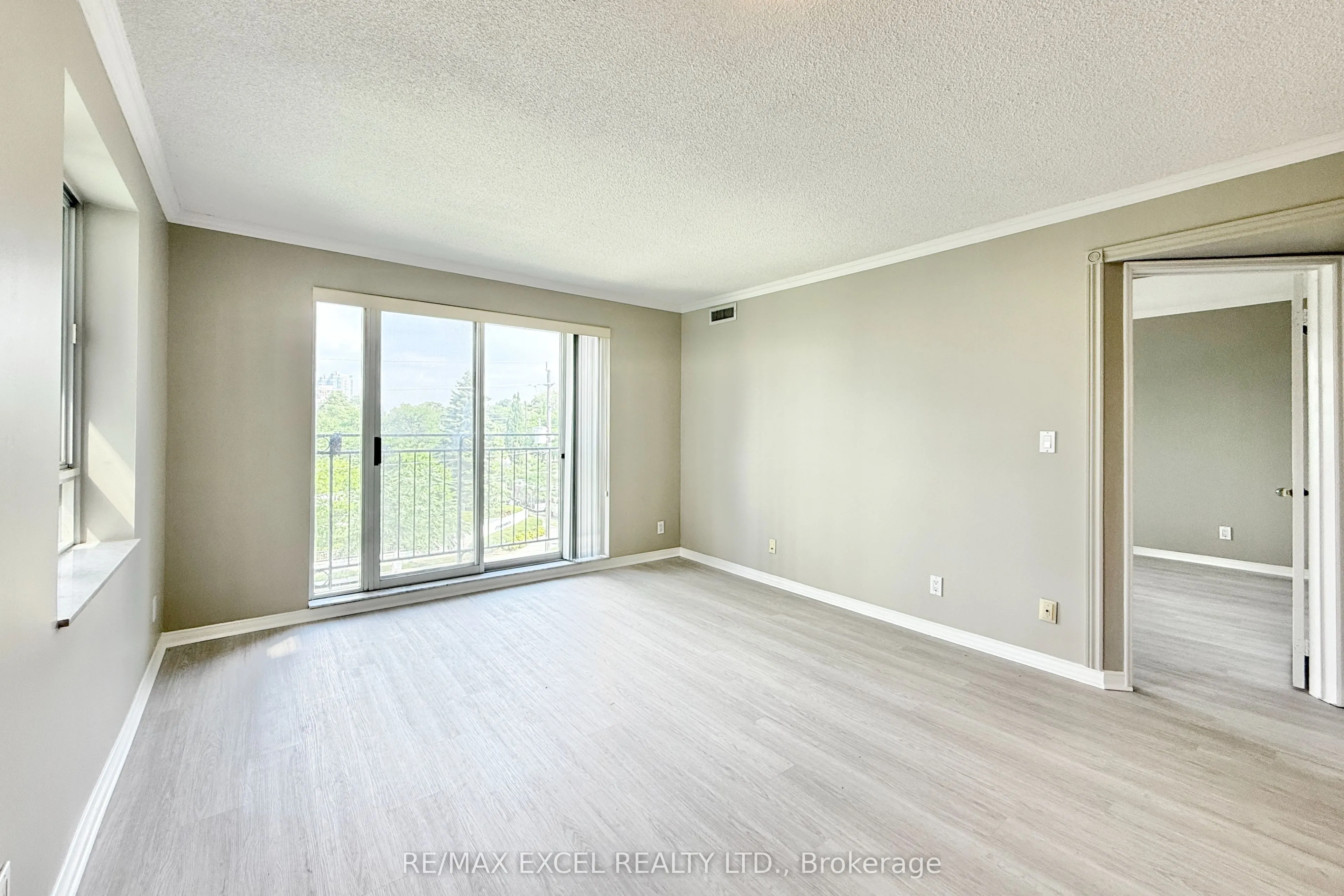 38 Hollywood Avenue, #312