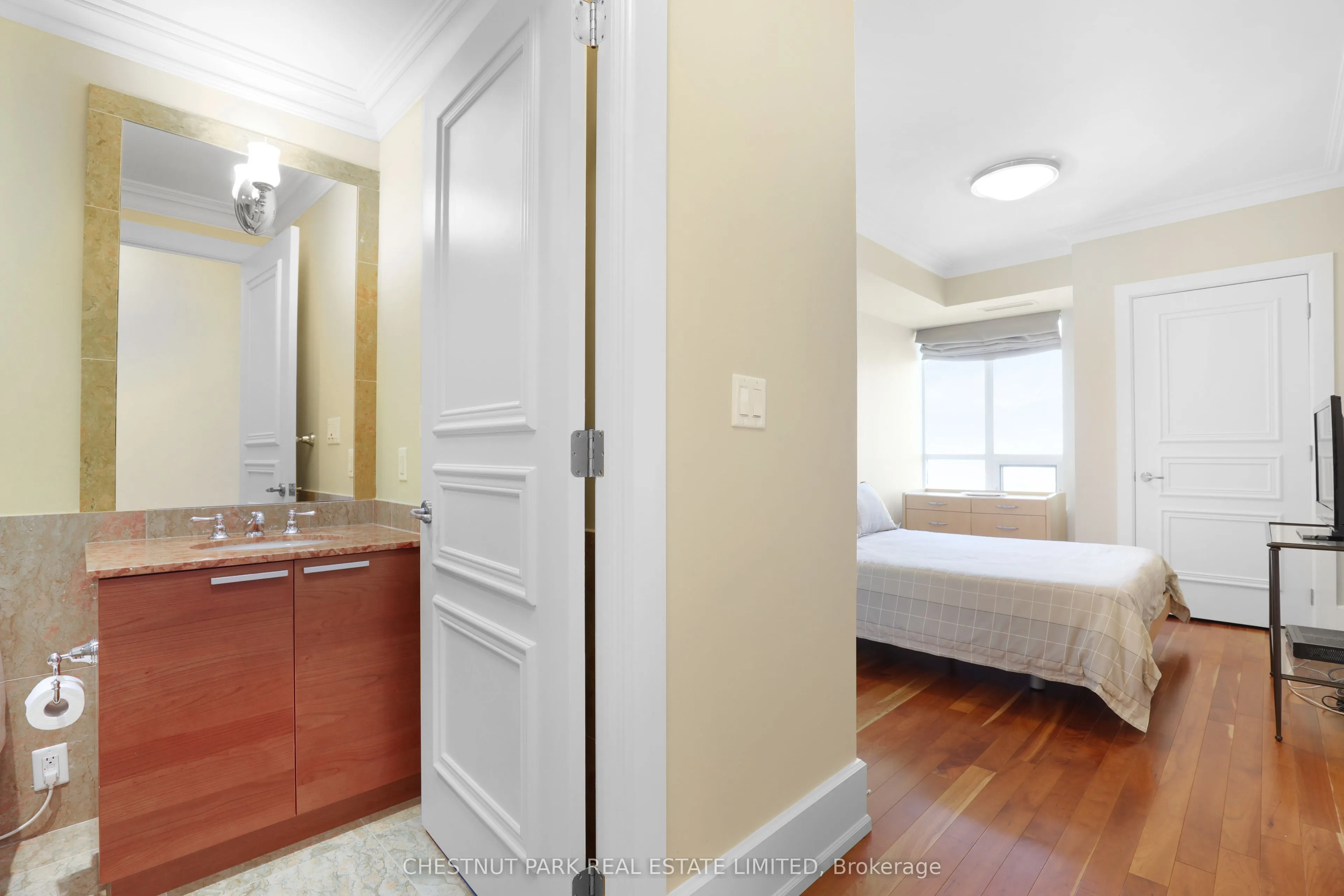 660 Sheppard Avenue E, #1403