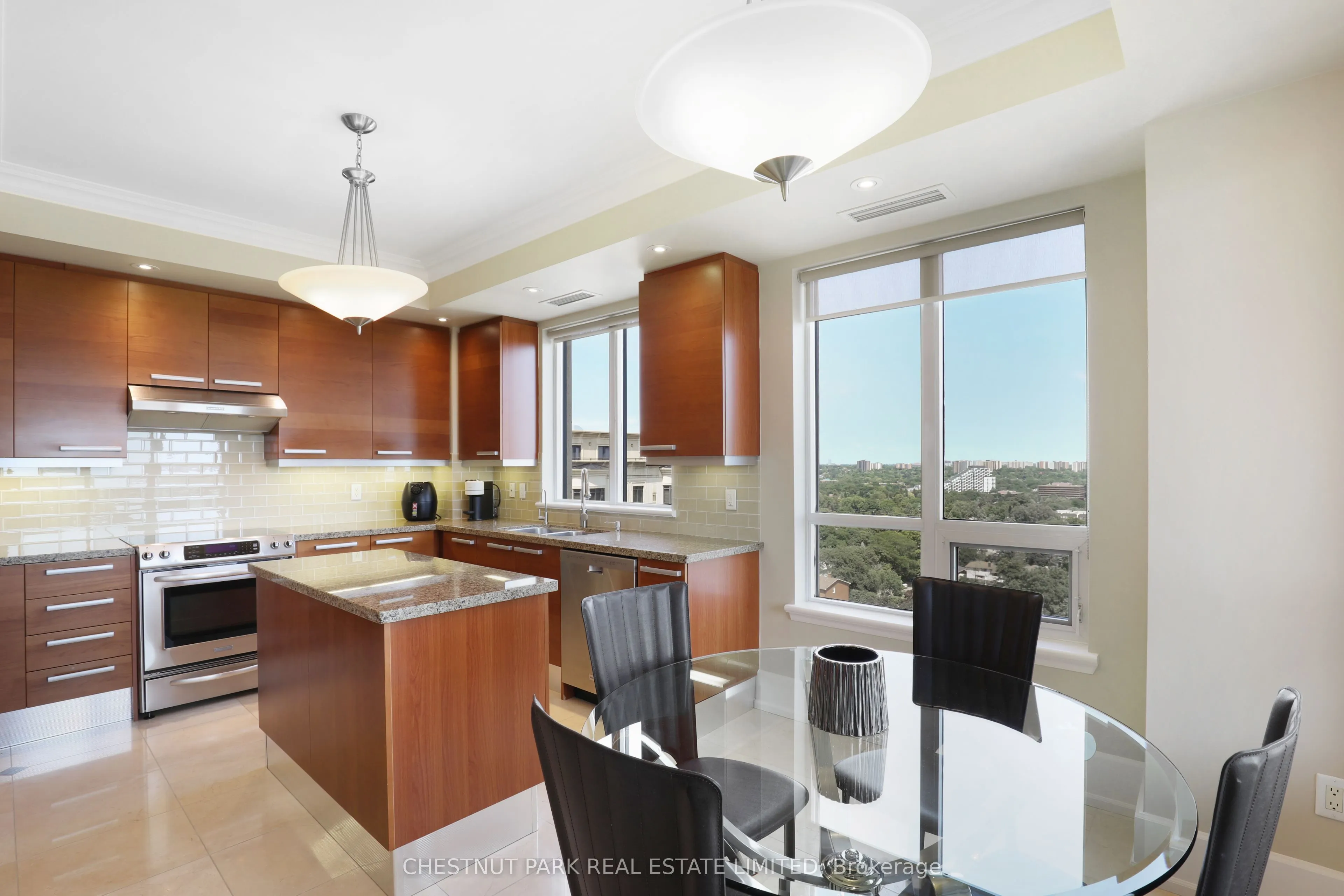 660 Sheppard Avenue E, #1403
