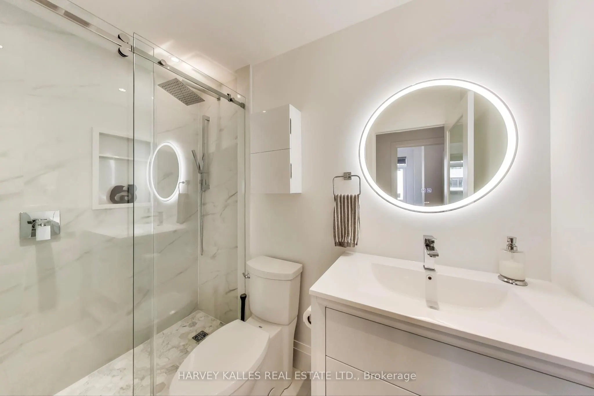 1 Balmoral Avenue, #804