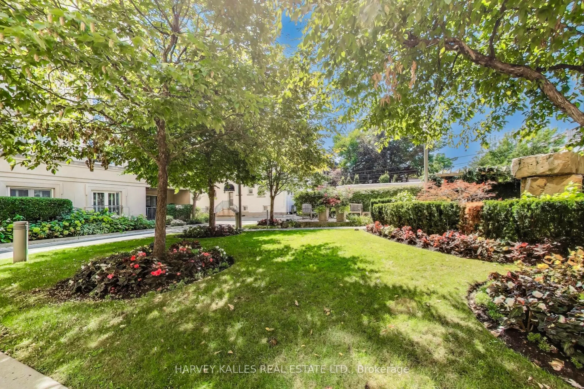 1 Balmoral Avenue, #804
